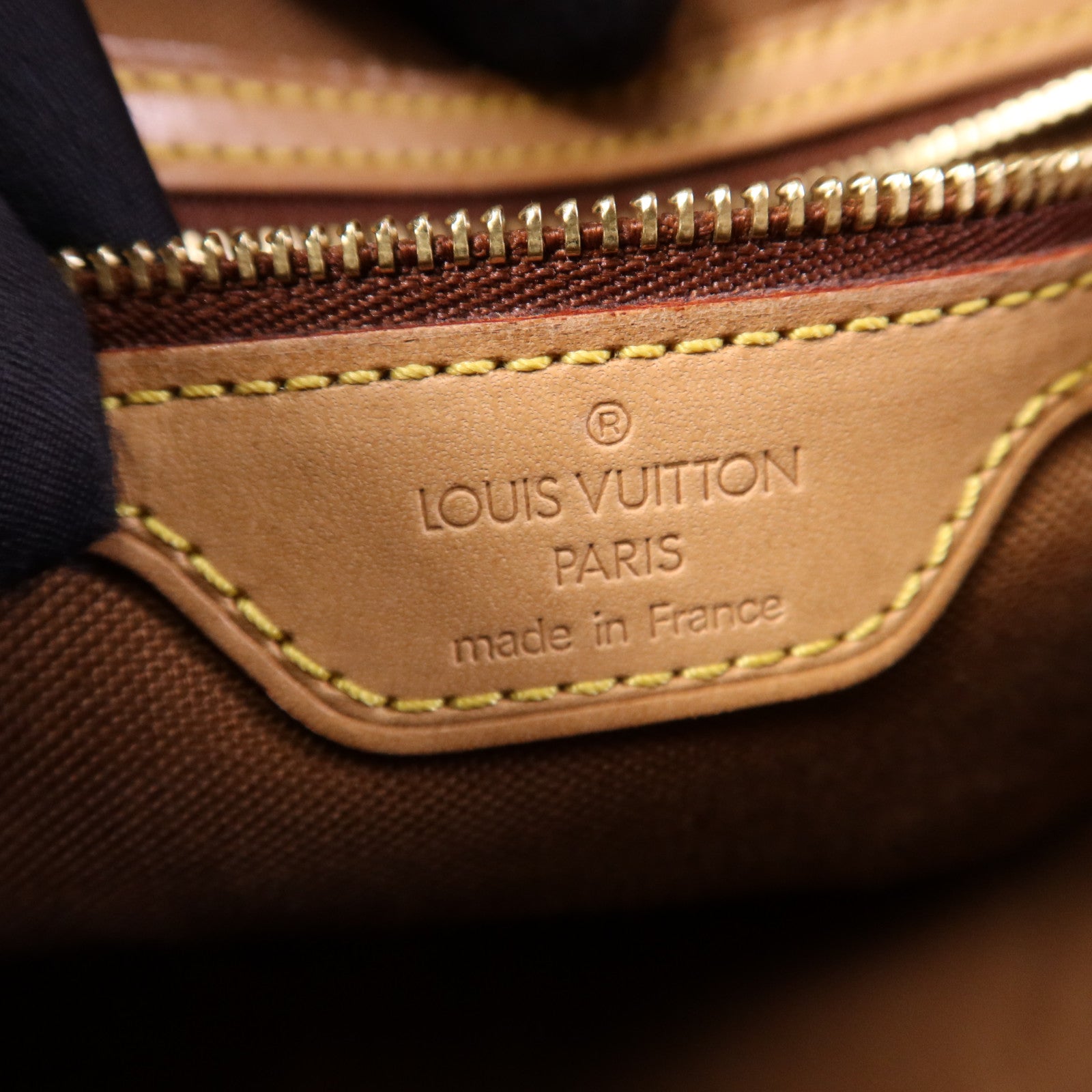LOUIS VUITTON Monogram Mini Looping金扣肩背袋