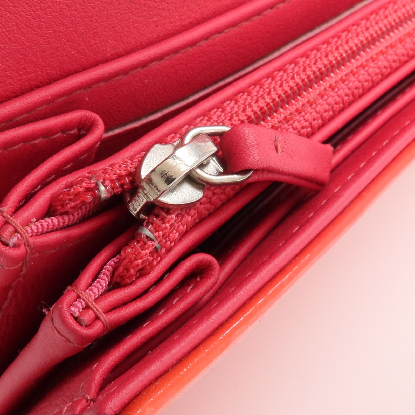 CHANEL 漆皮皮革Makeup Long Wallet長錢包