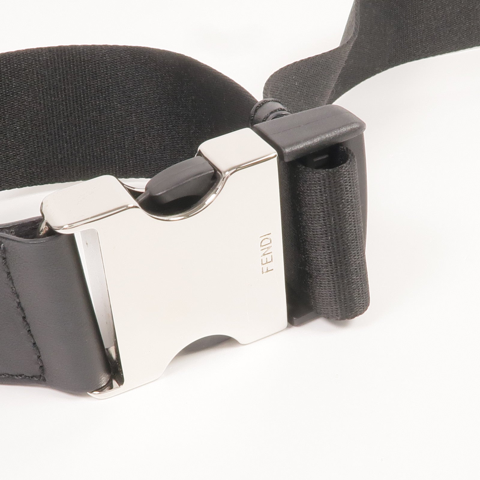 FENDI 尼龍CamouFF Belt Bag銀扣腰包