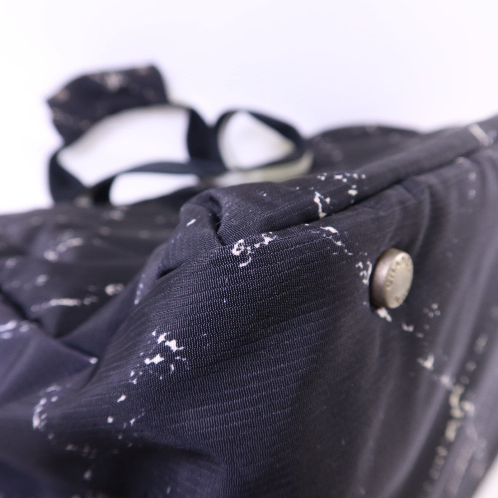 CHANEL 尼龍Travel Line Boston Bag銀扣手挽袋