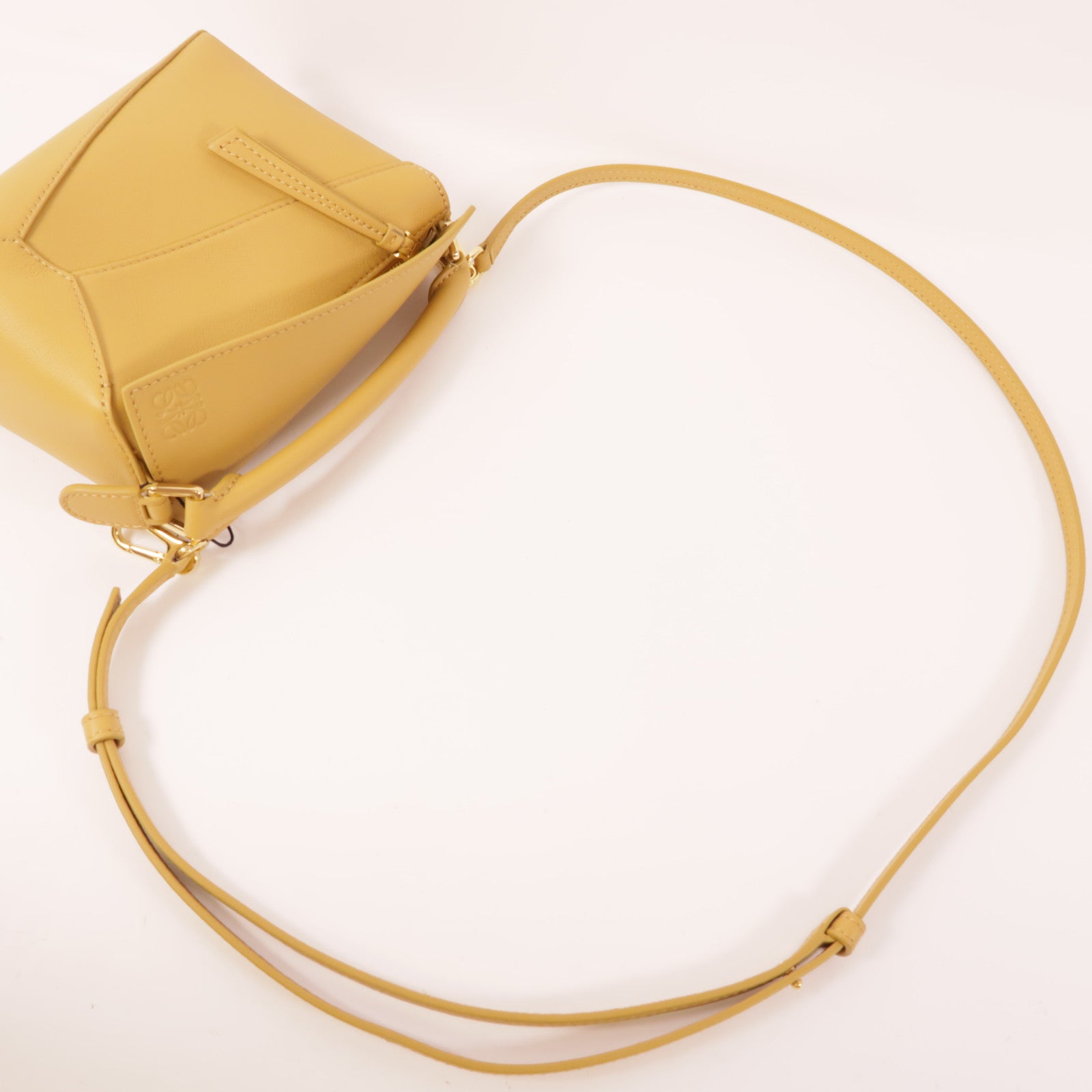 LOEWE 牛皮皮革Mini Puzzle金扣手挽肩背兩用袋