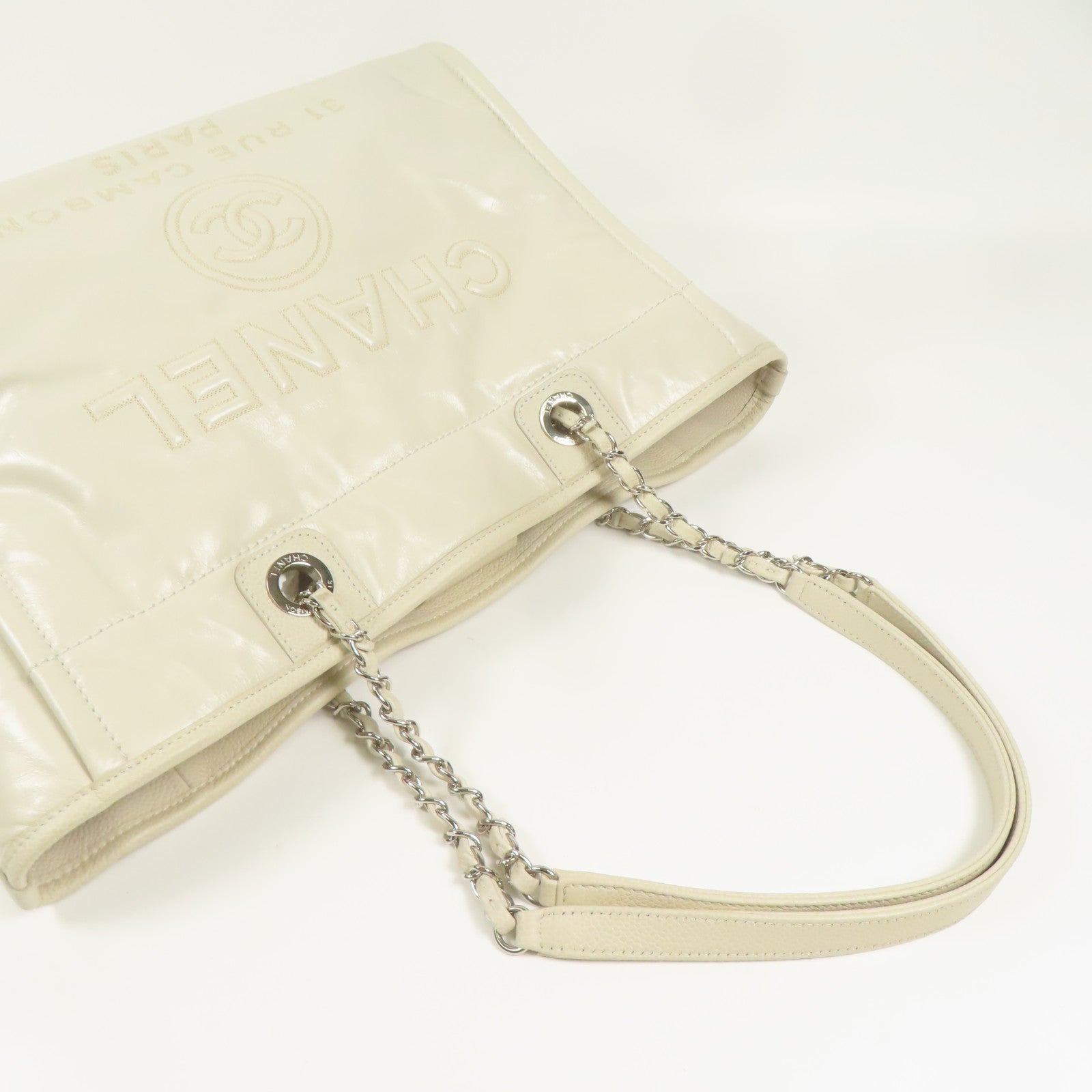 CHANEL 牛皮皮革Shoulder Bag銀扣肩背袋