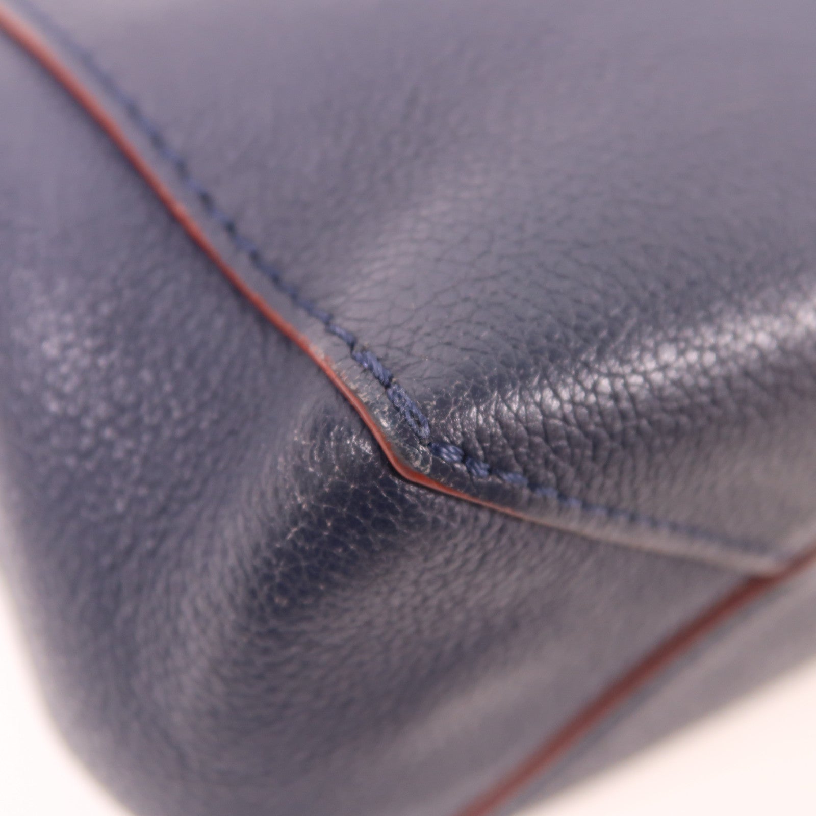 LOUIS VUITTON 牛皮皮革Lockme II BB銀扣手挽肩背兩用袋