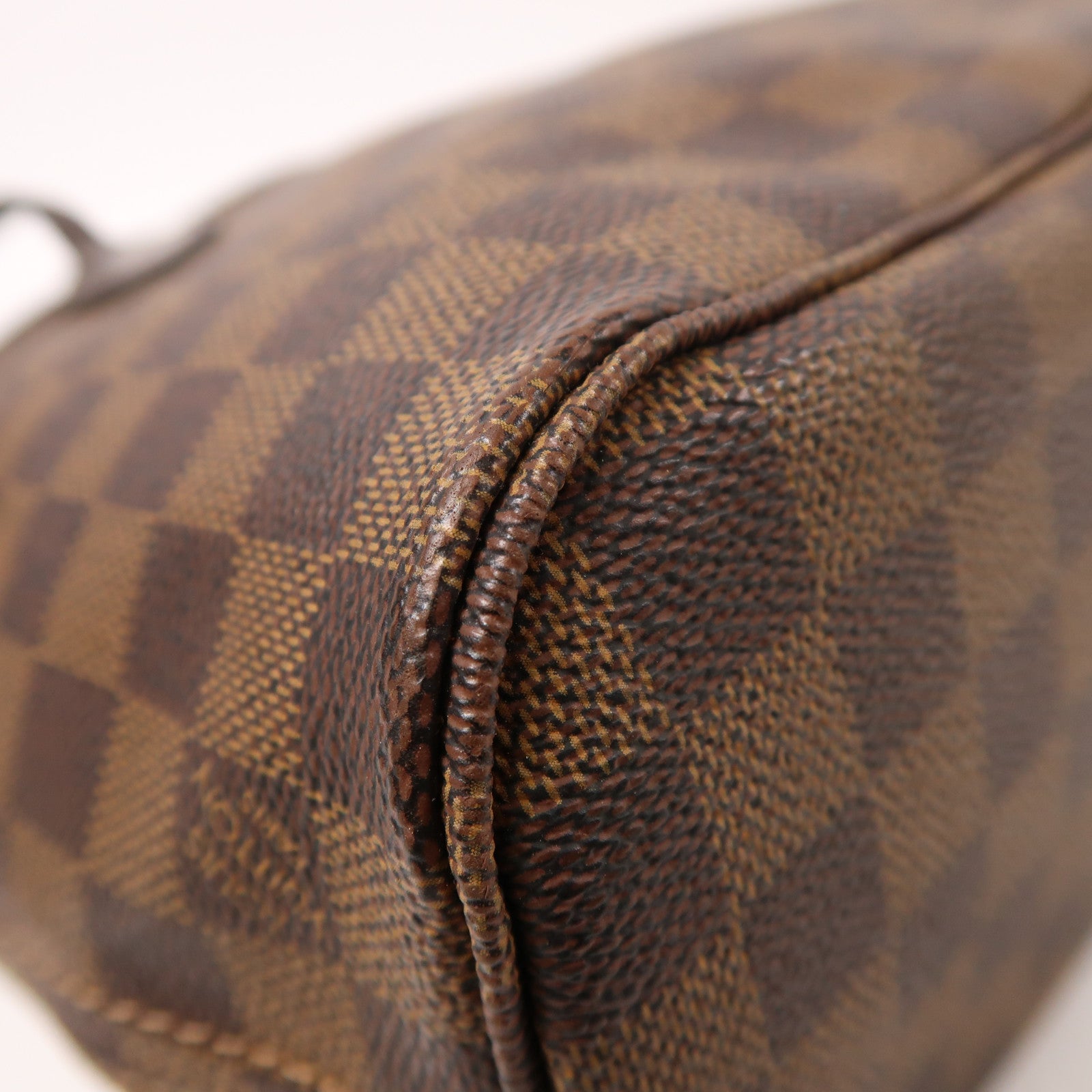 LOUIS VUITTON Damier Neverfull PM金扣手挽袋