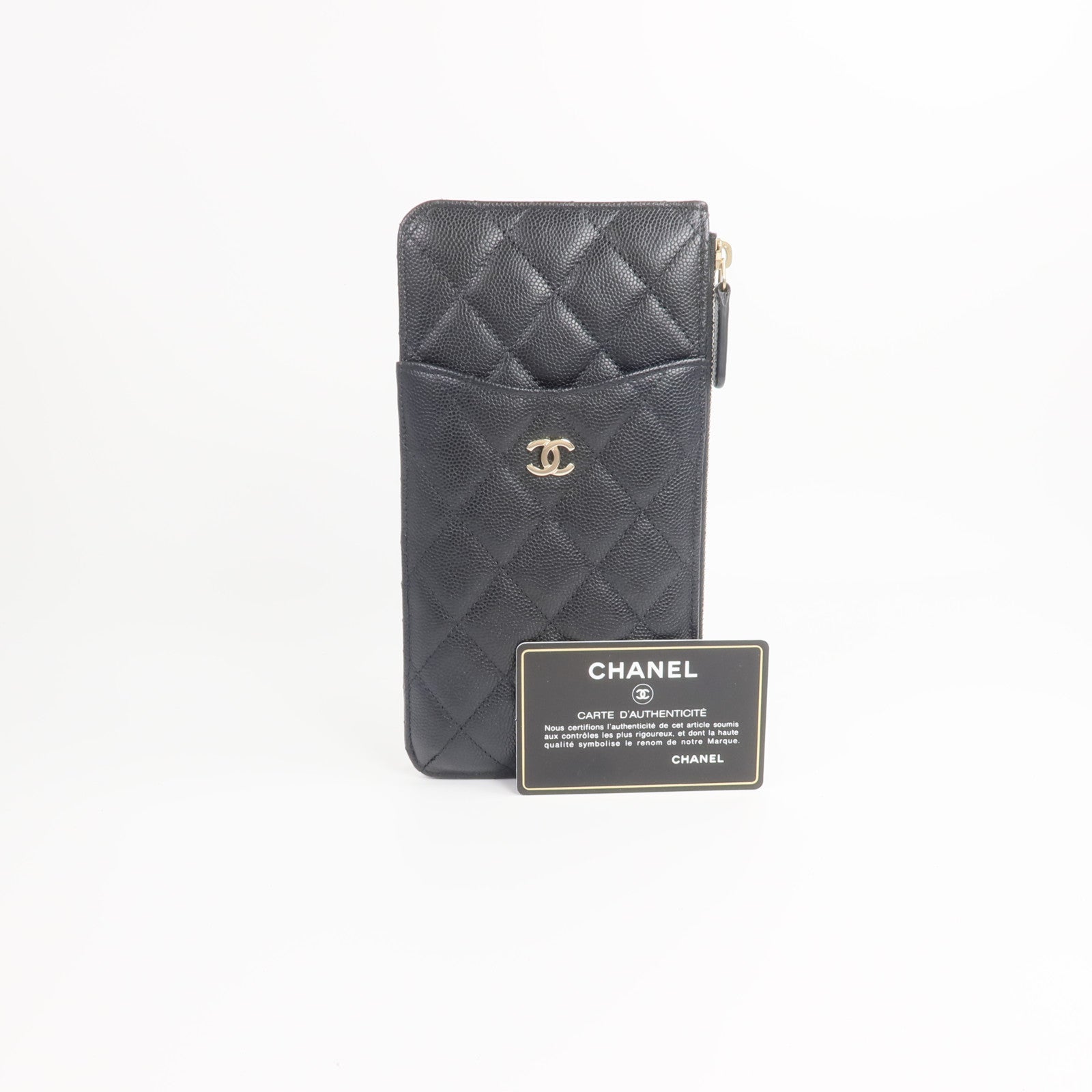 CHANEL 牛皮皮革Classic Phone Pouch with Zipper長錢包