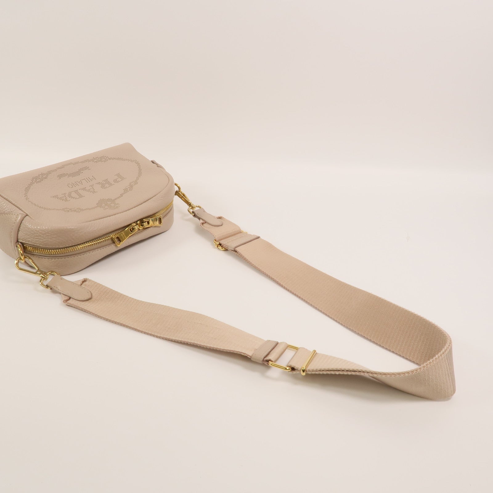 PRADA 牛皮皮革Shoulder Bag肩背袋