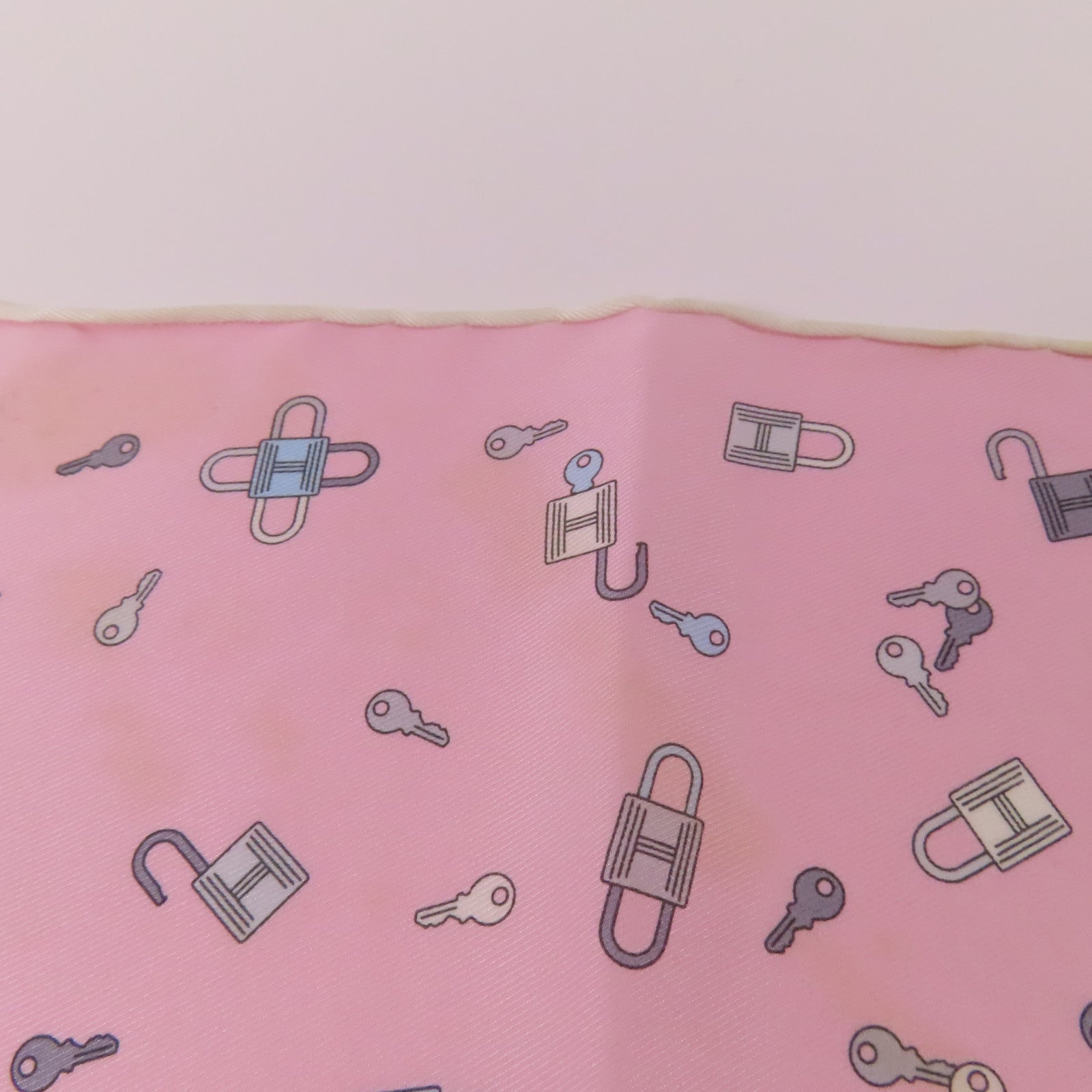 HERMES 絲質Scarf絲巾