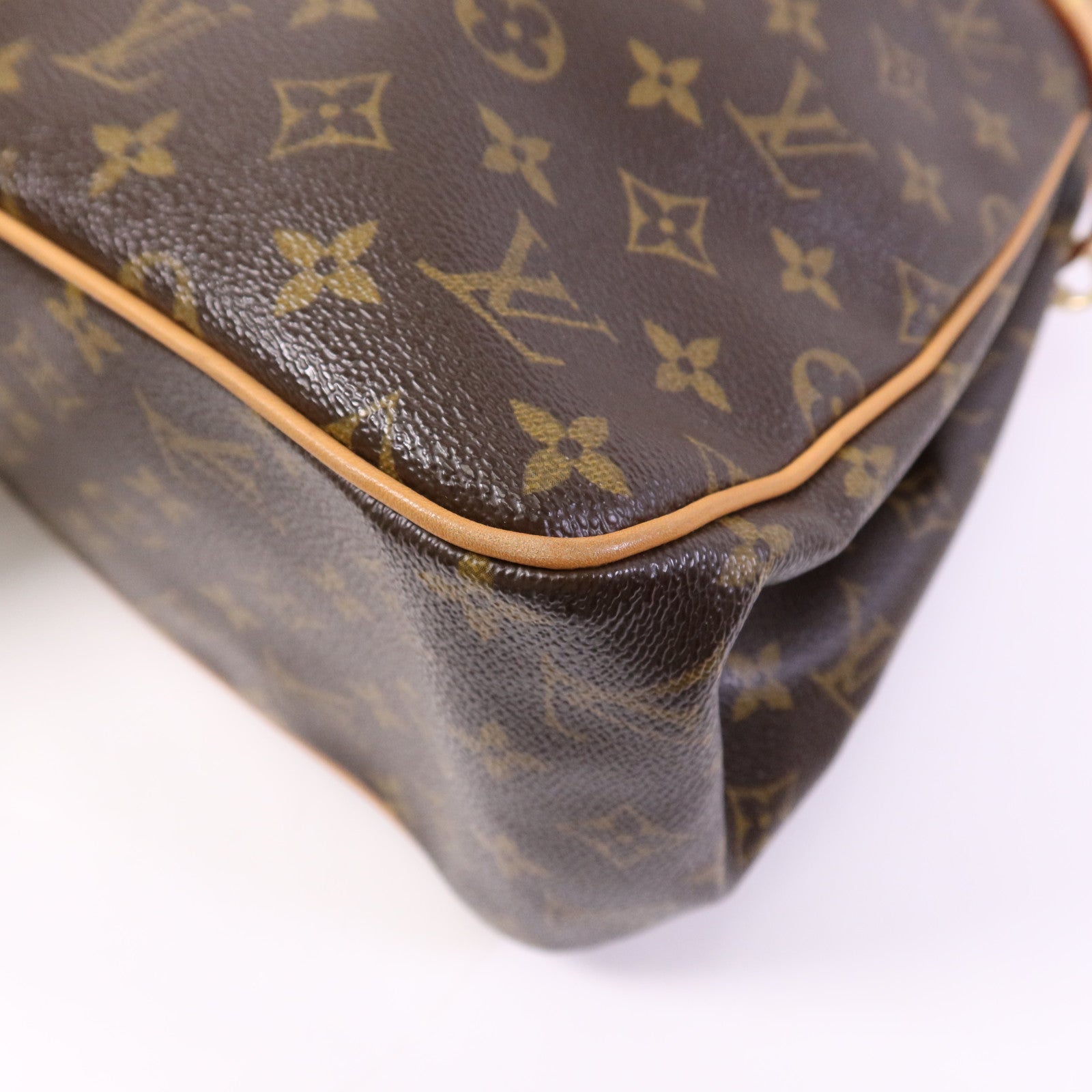 LOUIS VUITTON Monogram Batignolles金扣肩背袋