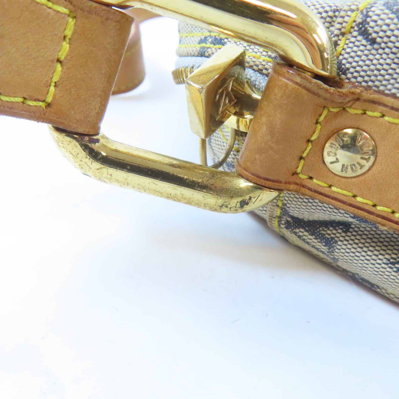 LOUIS VUITTON Monogram Mini Jeanne GM金扣肩背袋淺褐色