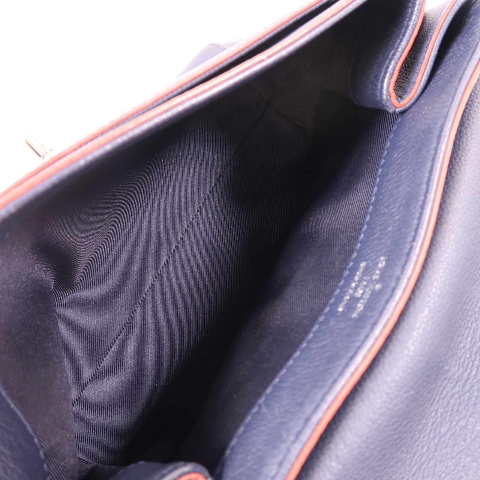 LOUIS VUITTON 牛皮皮革Lockme II BB銀扣手挽肩背兩用袋