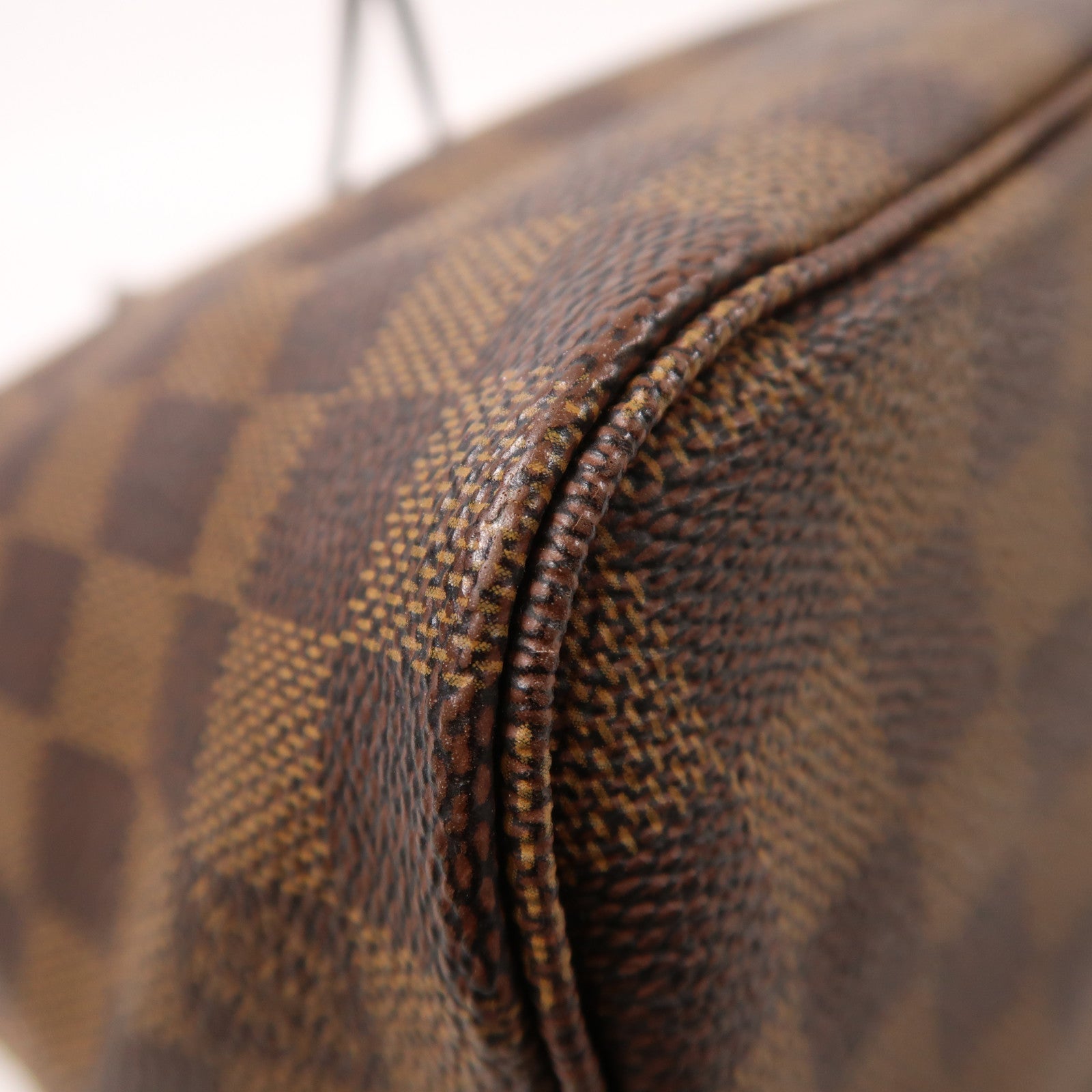 LOUIS VUITTON Damier Neverfull PM金扣手挽袋