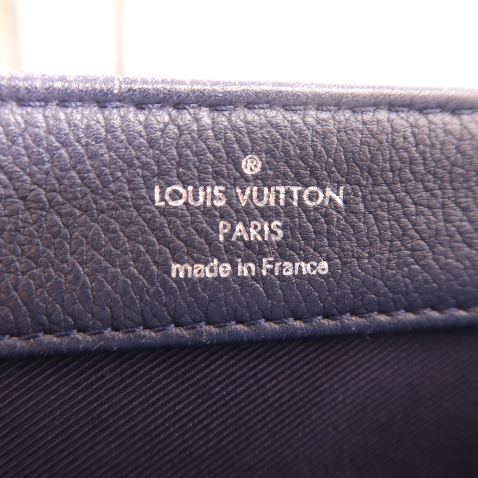 LOUIS VUITTON 牛皮皮革Lockme II BB銀扣手挽肩背兩用袋