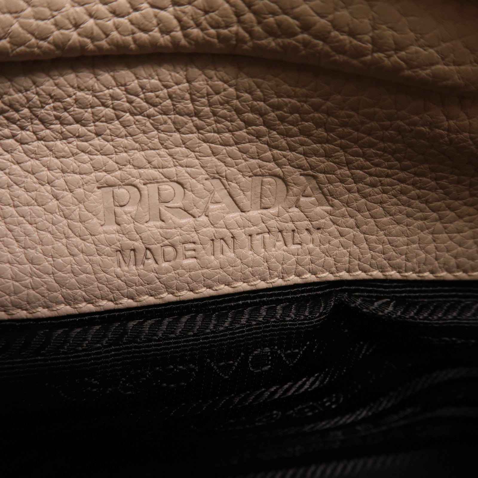 PRADA 牛皮皮革Shoulder Bag肩背袋