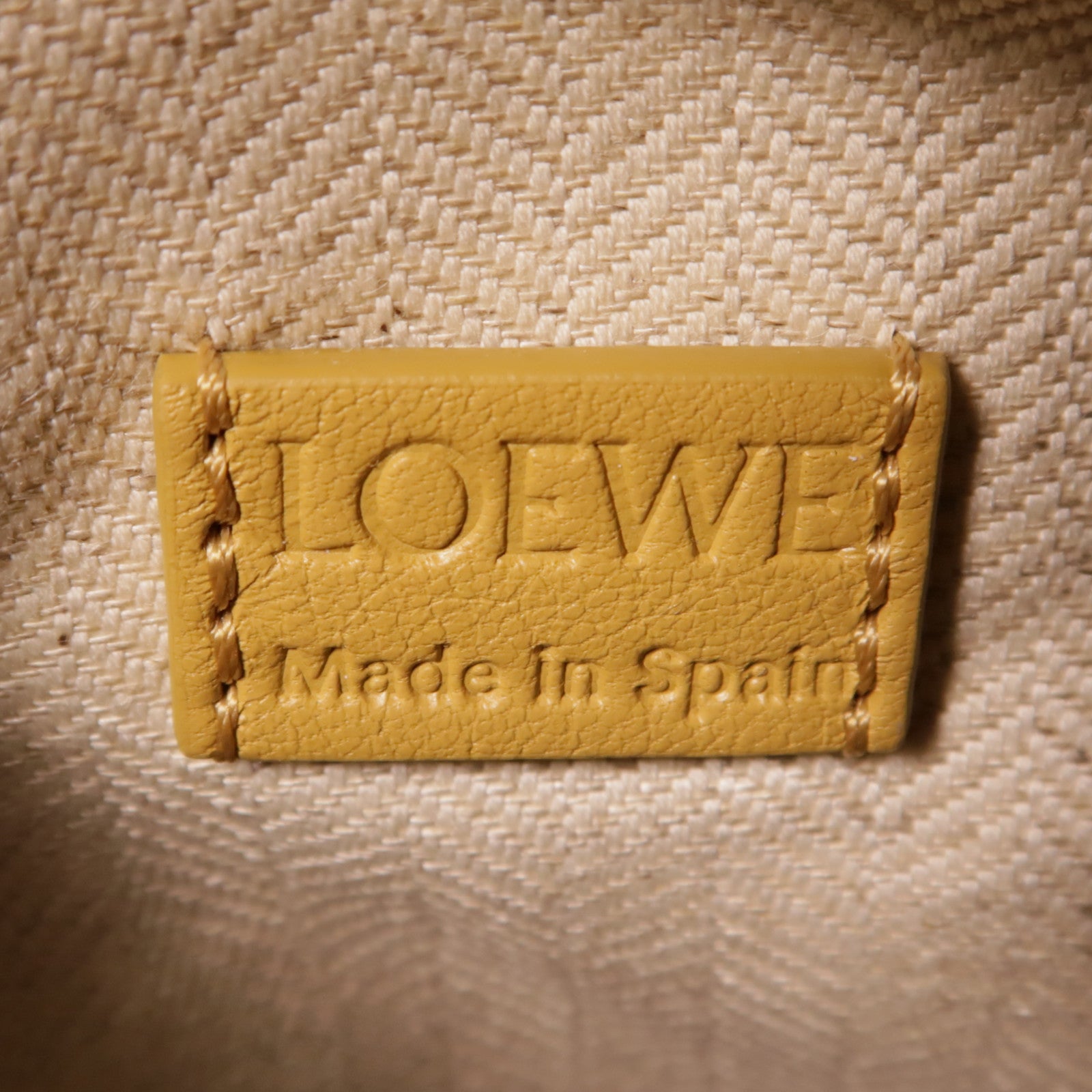 LOEWE 牛皮皮革Mini Puzzle金扣手挽肩背兩用袋