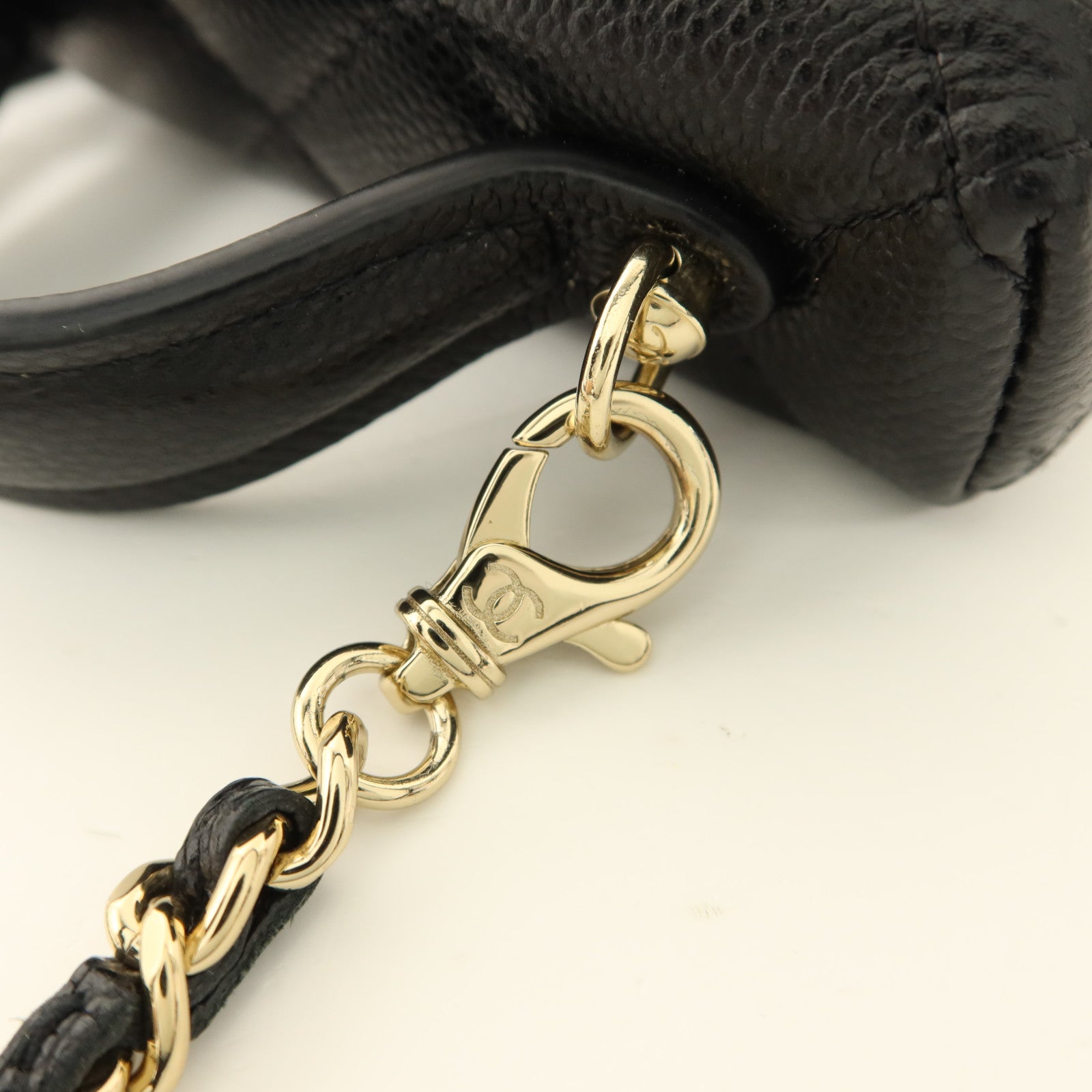 CHANEL 牛皮皮革Classic Mini Bag Charm金扣掛飾