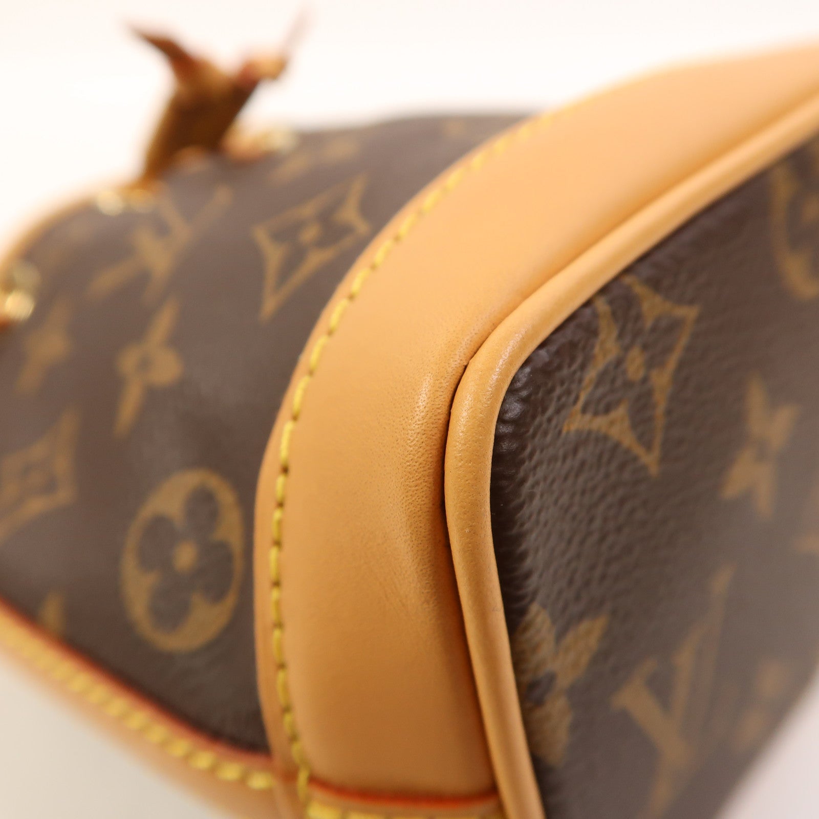 LOUIS VUITTON Monogram Nano Noe金扣肩背袋