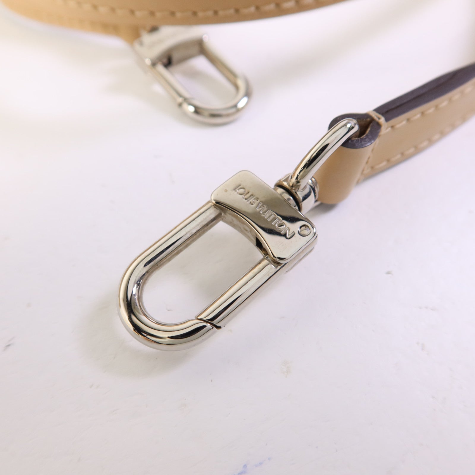 LOUIS VUITTON Epi Cluny BB銀扣手挽肩背兩用袋