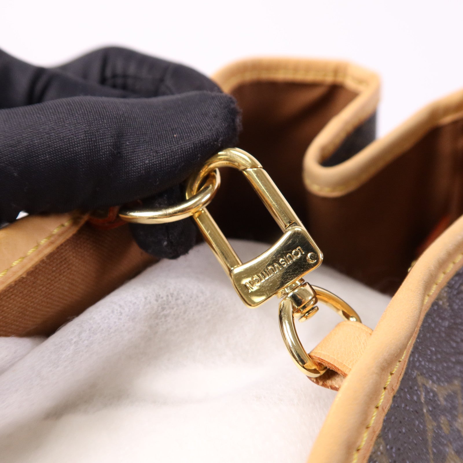 LOUIS VUITTON Monogram Batignolles金扣肩背袋