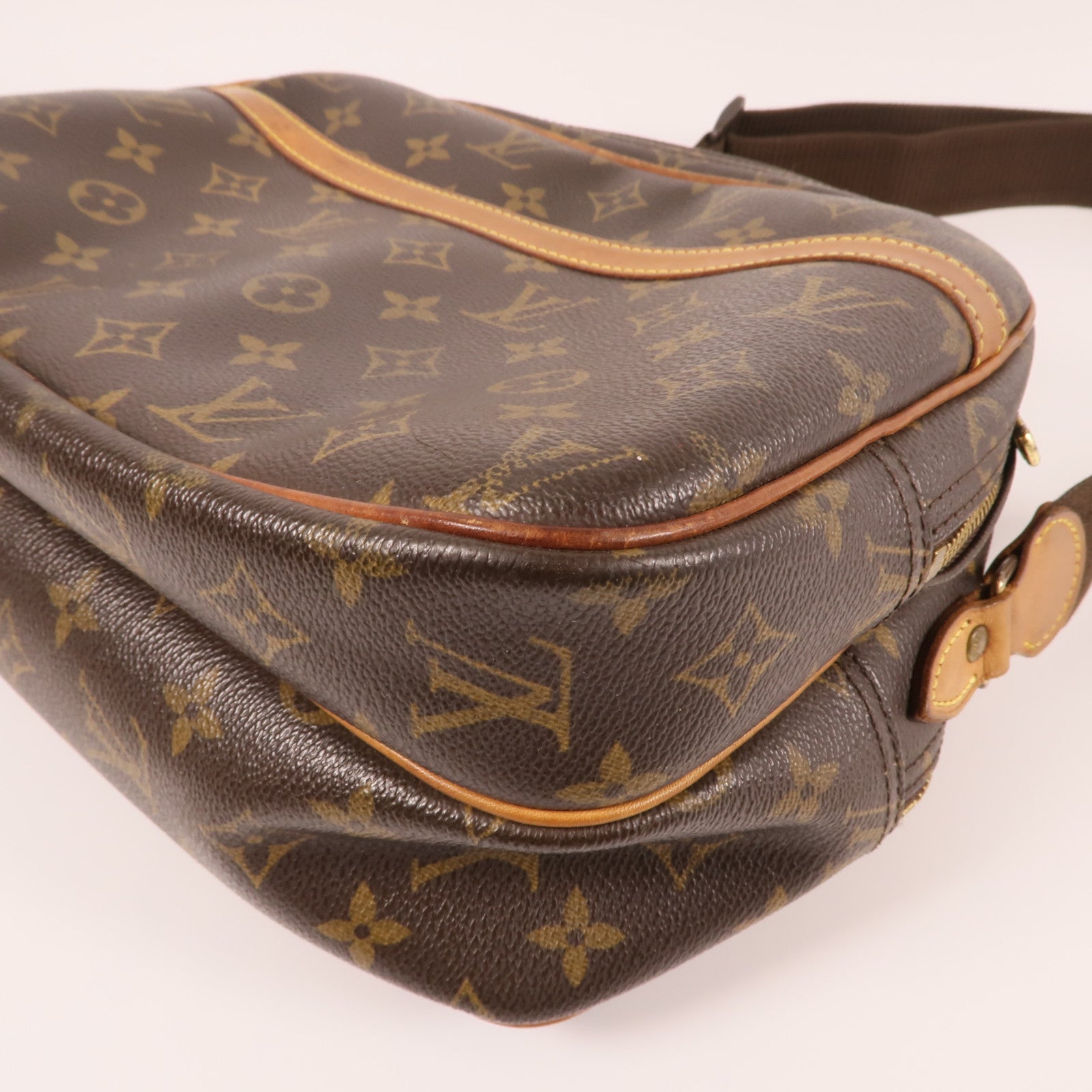 LOUIS VUITTON Monogram Reporter PM金扣肩背袋