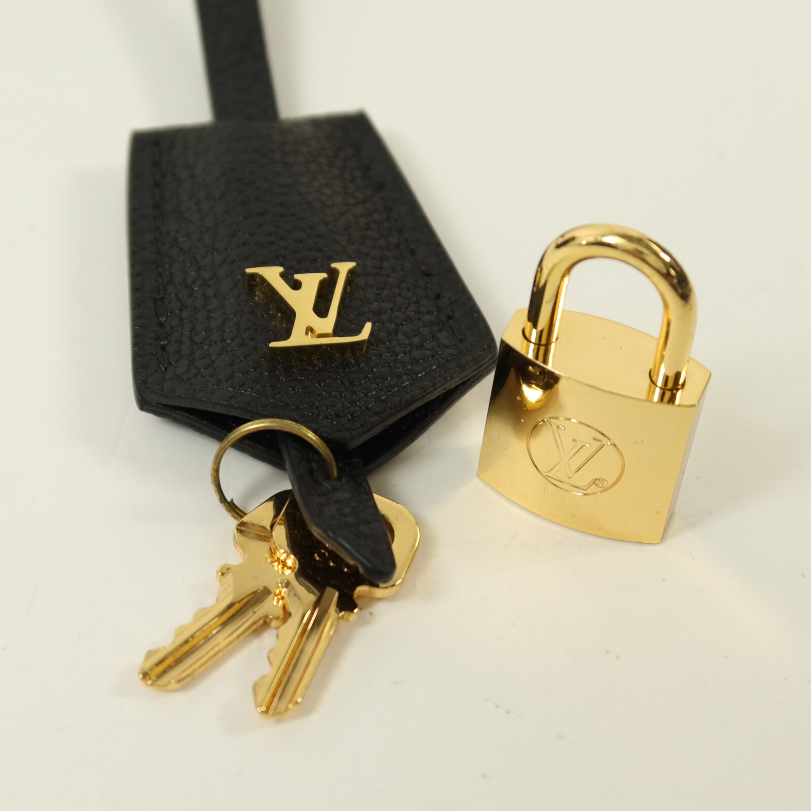 LOUIS VUITTON Monogram Empreinte Vanity Case金扣鏈帶肩背袋