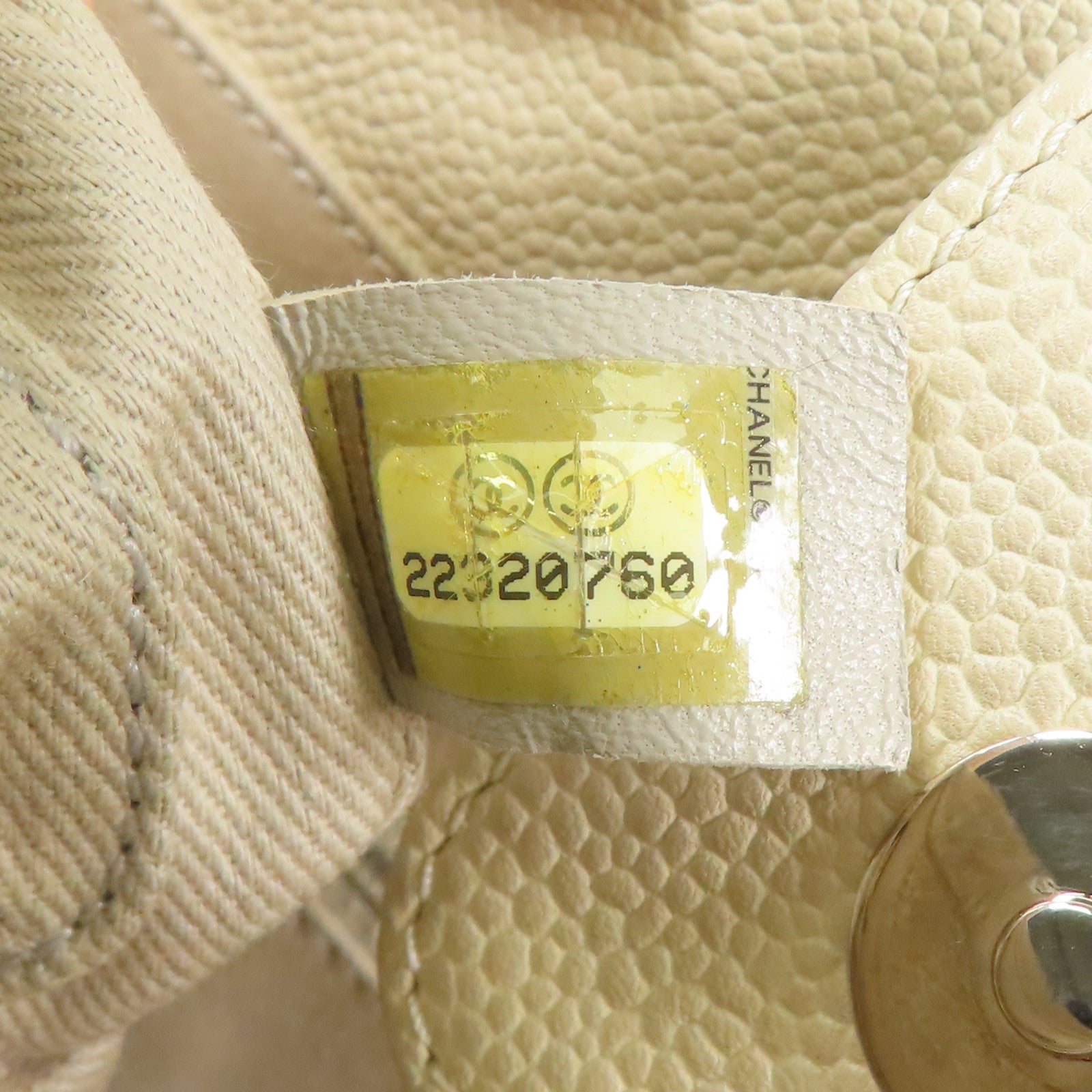 CHANEL 牛皮皮革Shoulder Bag銀扣肩背袋