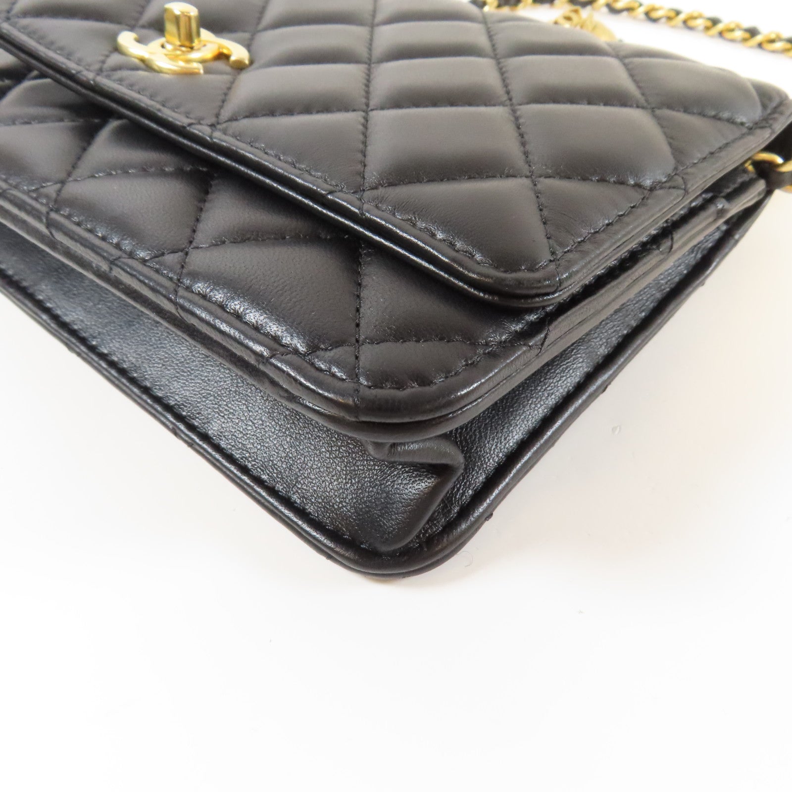 CHANEL 菱格羊皮皮革Gold Ball Wallet On Chain金扣鏈帶肩背袋黑色