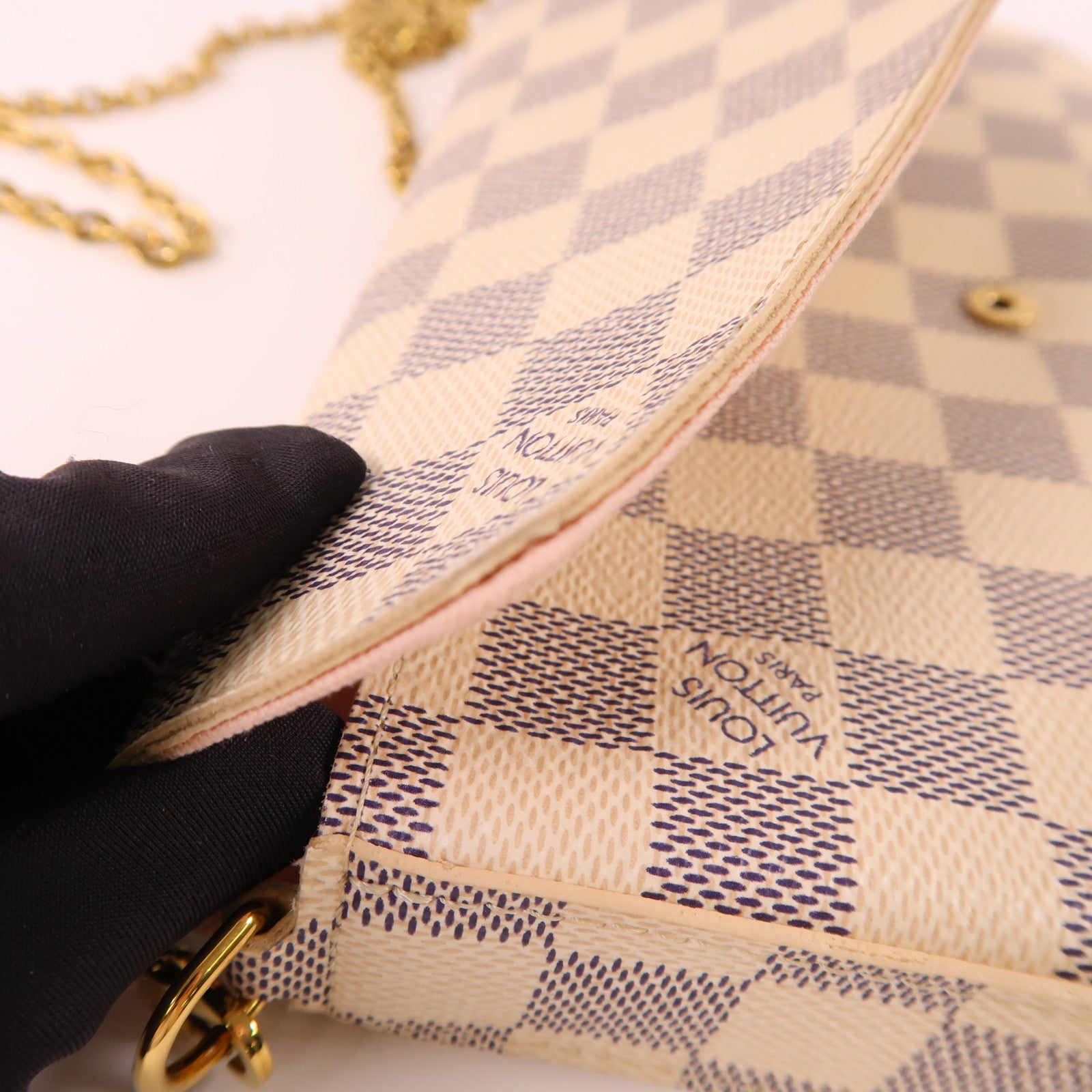 LOUIS VUITTON Damier Azur Pochette Felicie金扣肩背袋