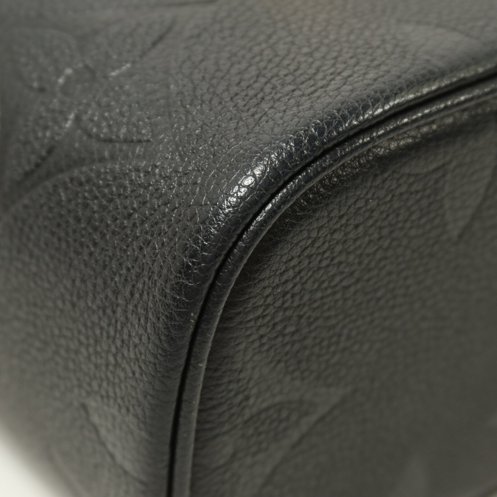 LOUIS VUITTON Monogram Empreinte Vanity Case金扣鏈帶肩背袋