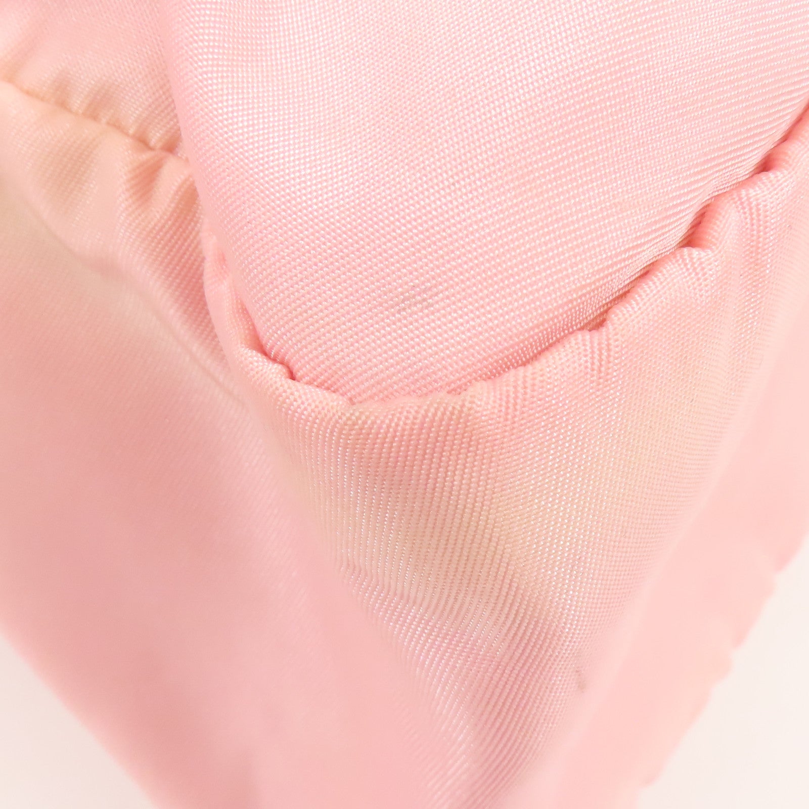 PRADA 尼龍Shoulder Bag銀扣肩背袋