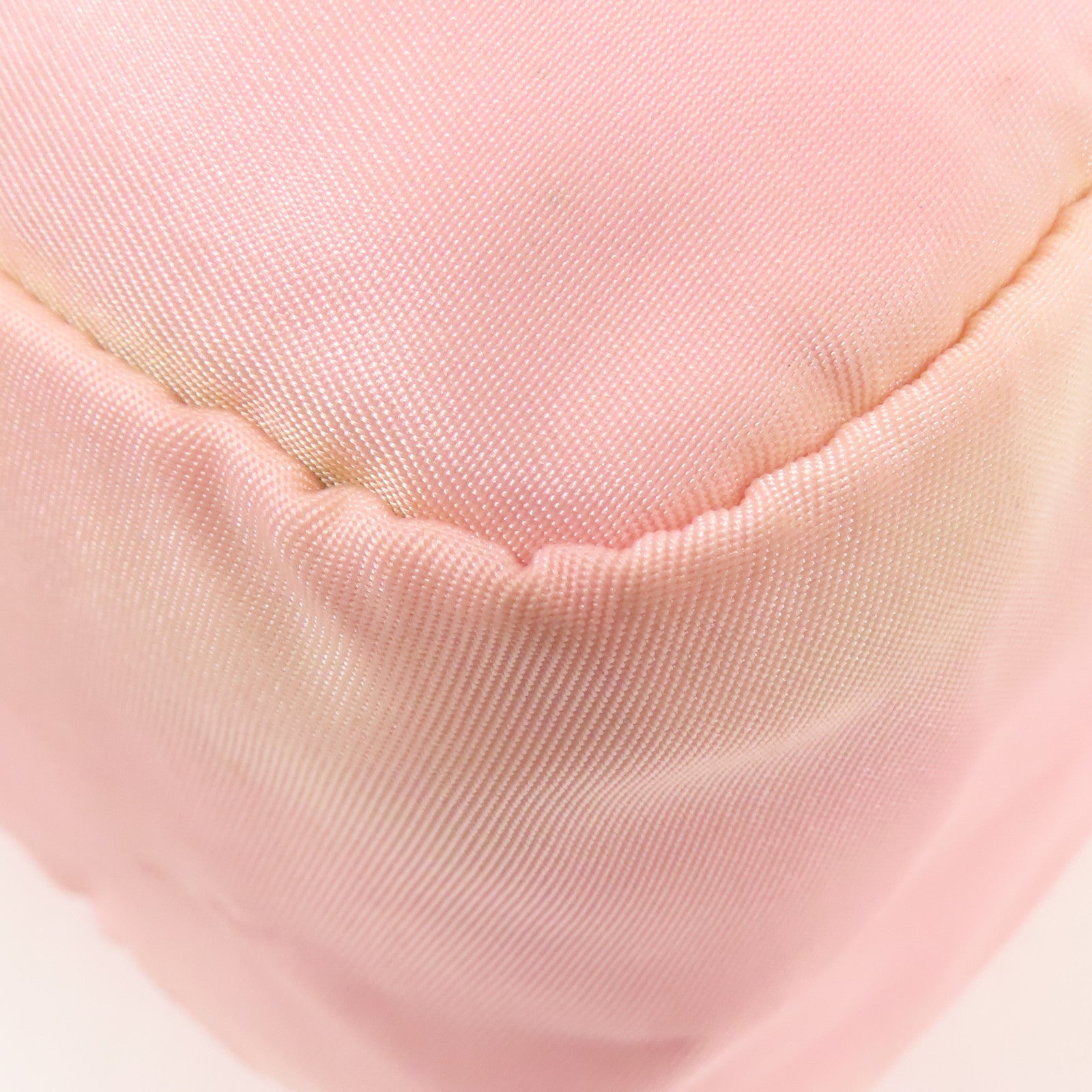 PRADA 尼龍Shoulder Bag銀扣肩背袋