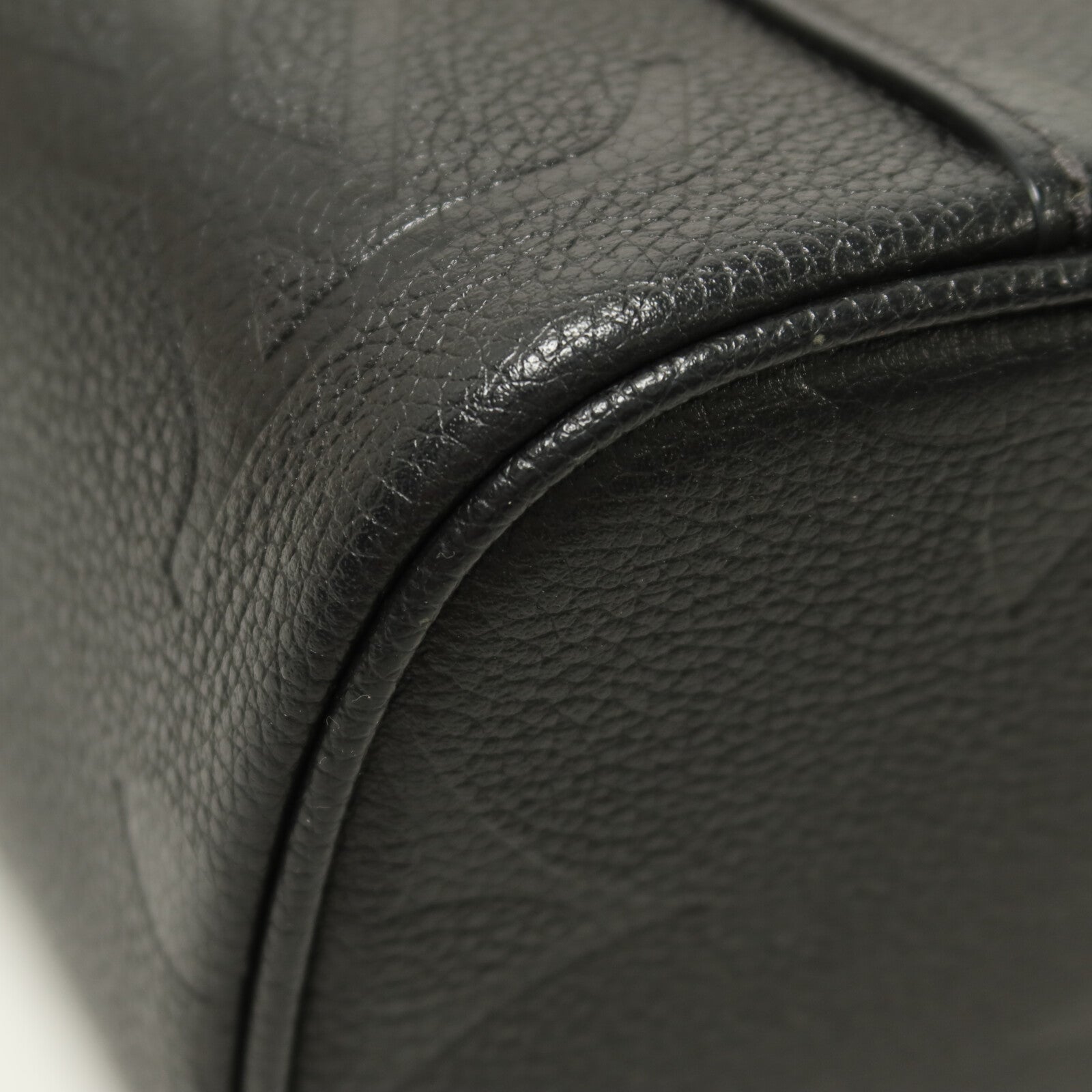 LOUIS VUITTON Monogram Empreinte Vanity Case金扣鏈帶肩背袋