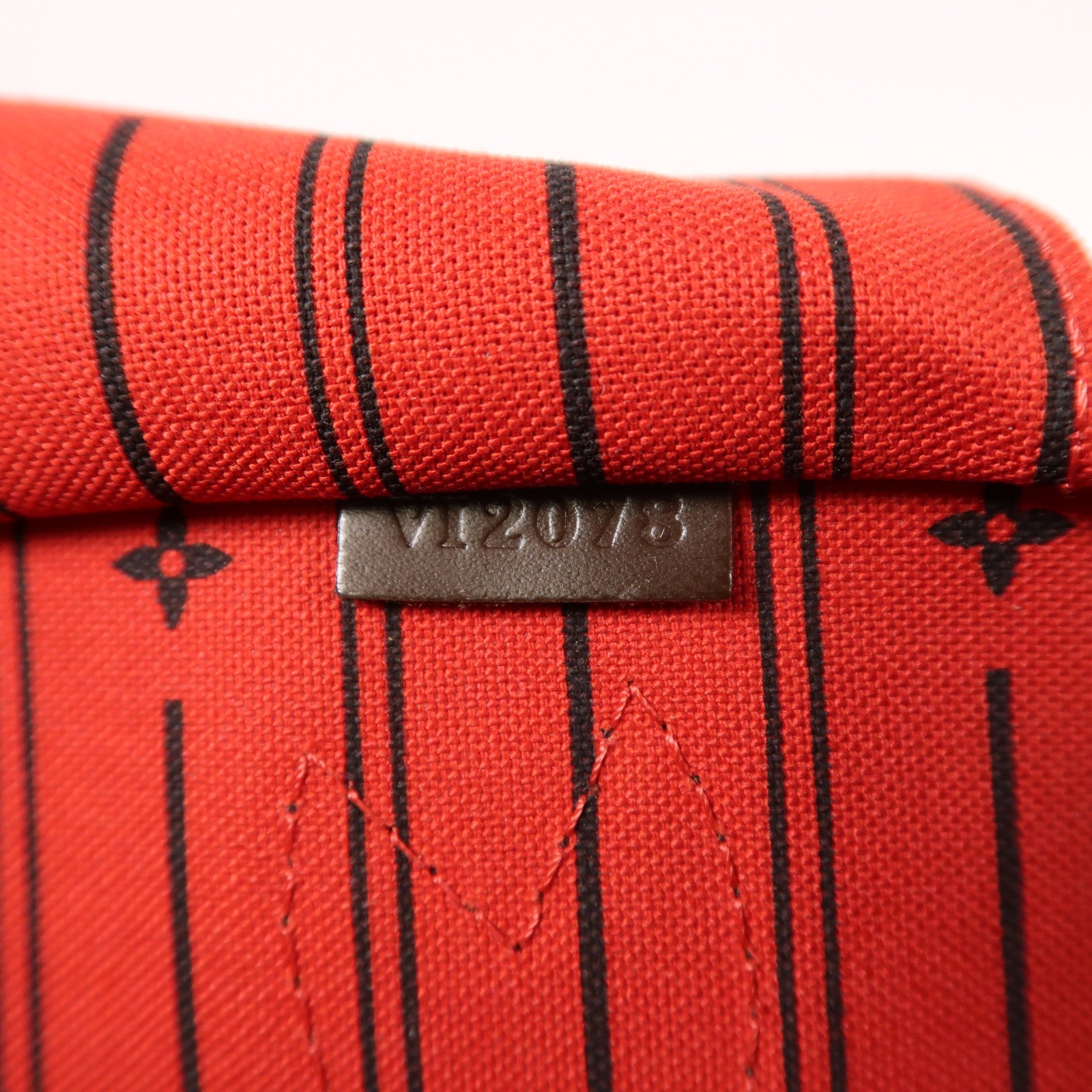 LOUIS VUITTON Damier Neverfull PM金扣手挽袋