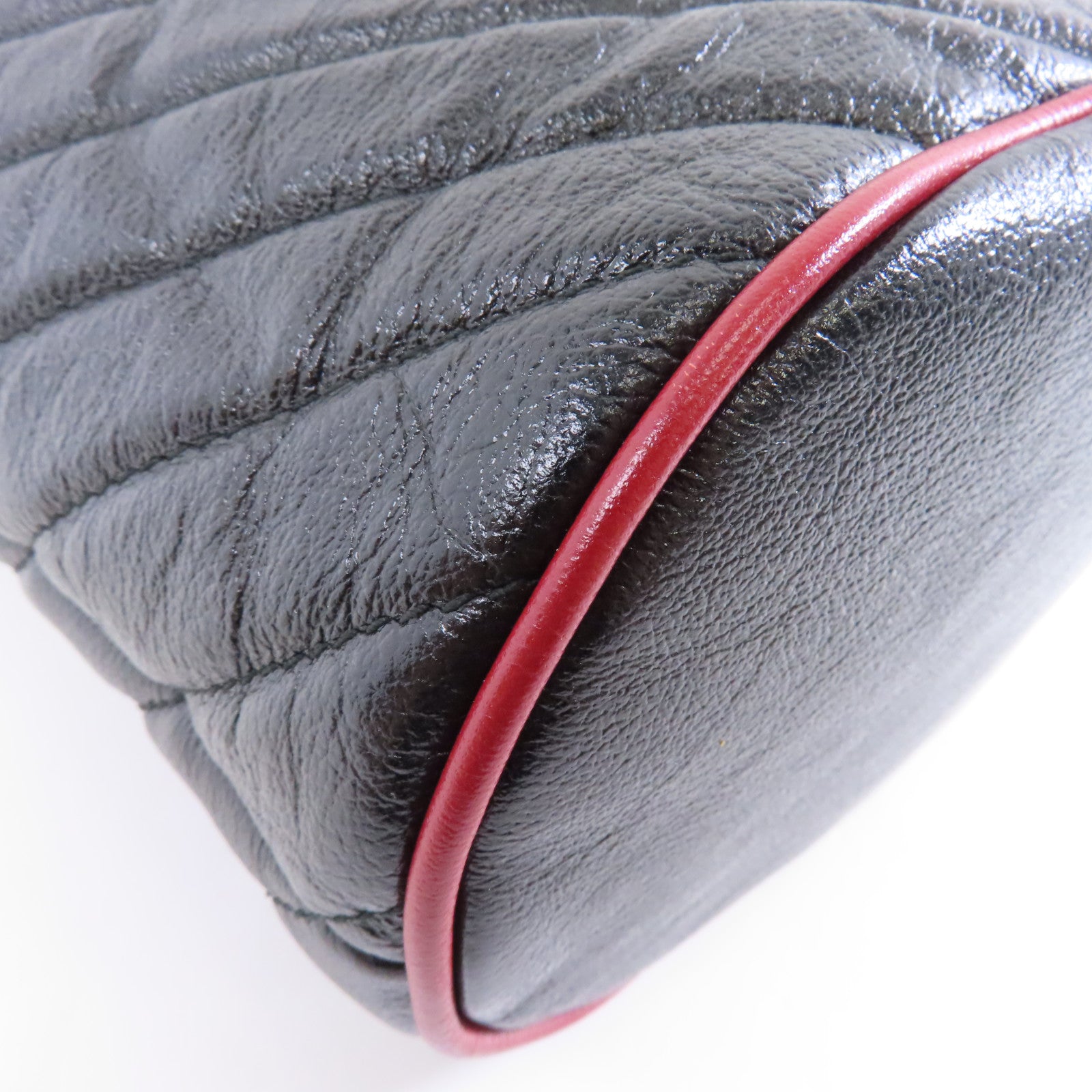 GUCCI 【激減優惠】牛皮皮革GG Marmont金扣鏈帶肩背袋黑色