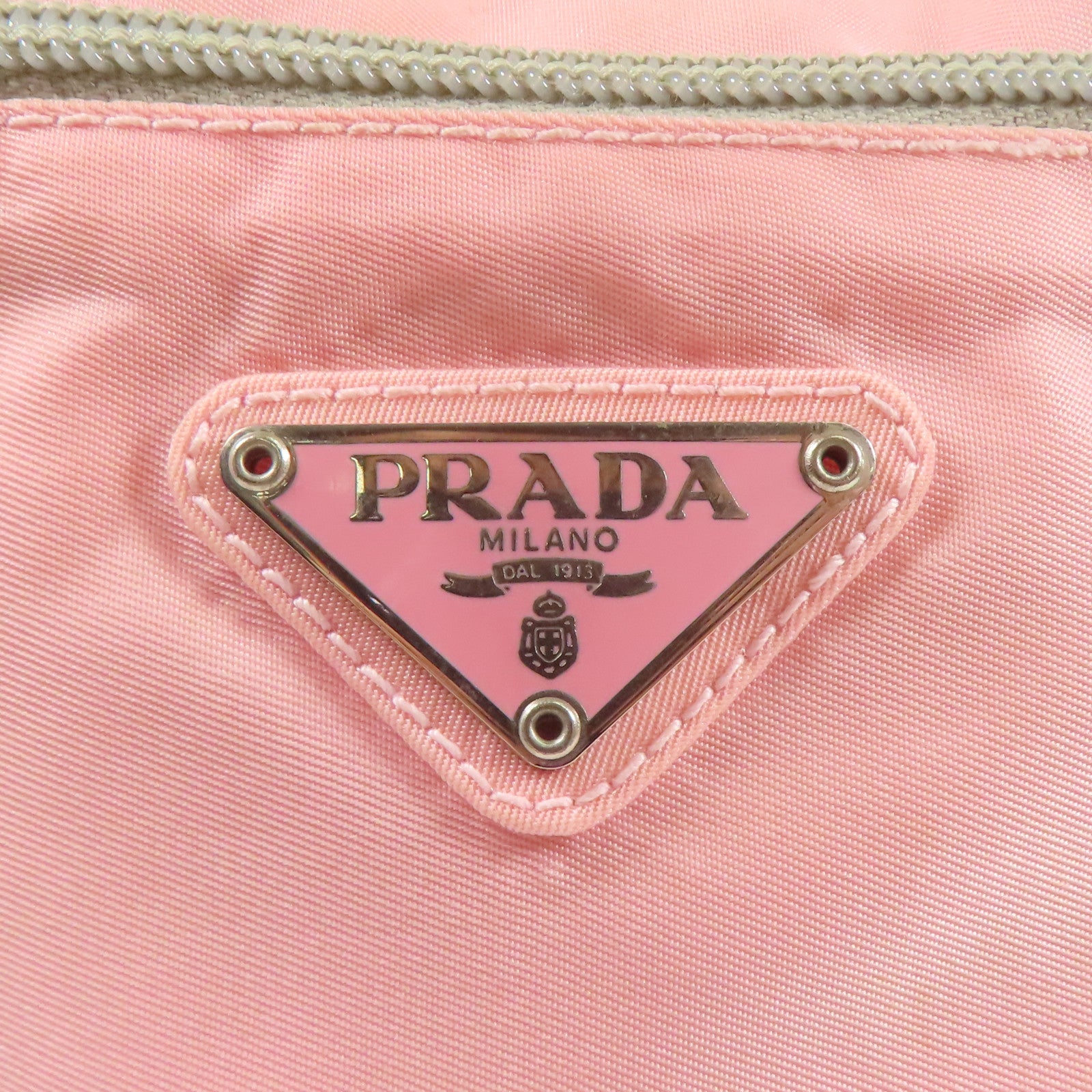 PRADA 【激減優惠】尼龍Shoulder Bag銀扣肩背袋