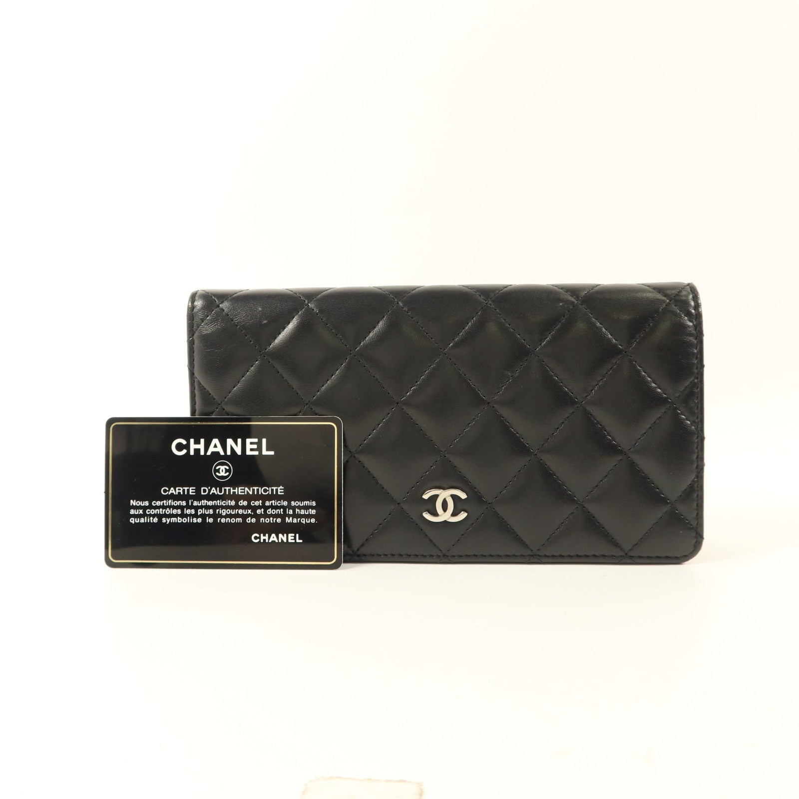 CHANEL 羊皮皮革Long Bifold Wallet銀扣長錢包