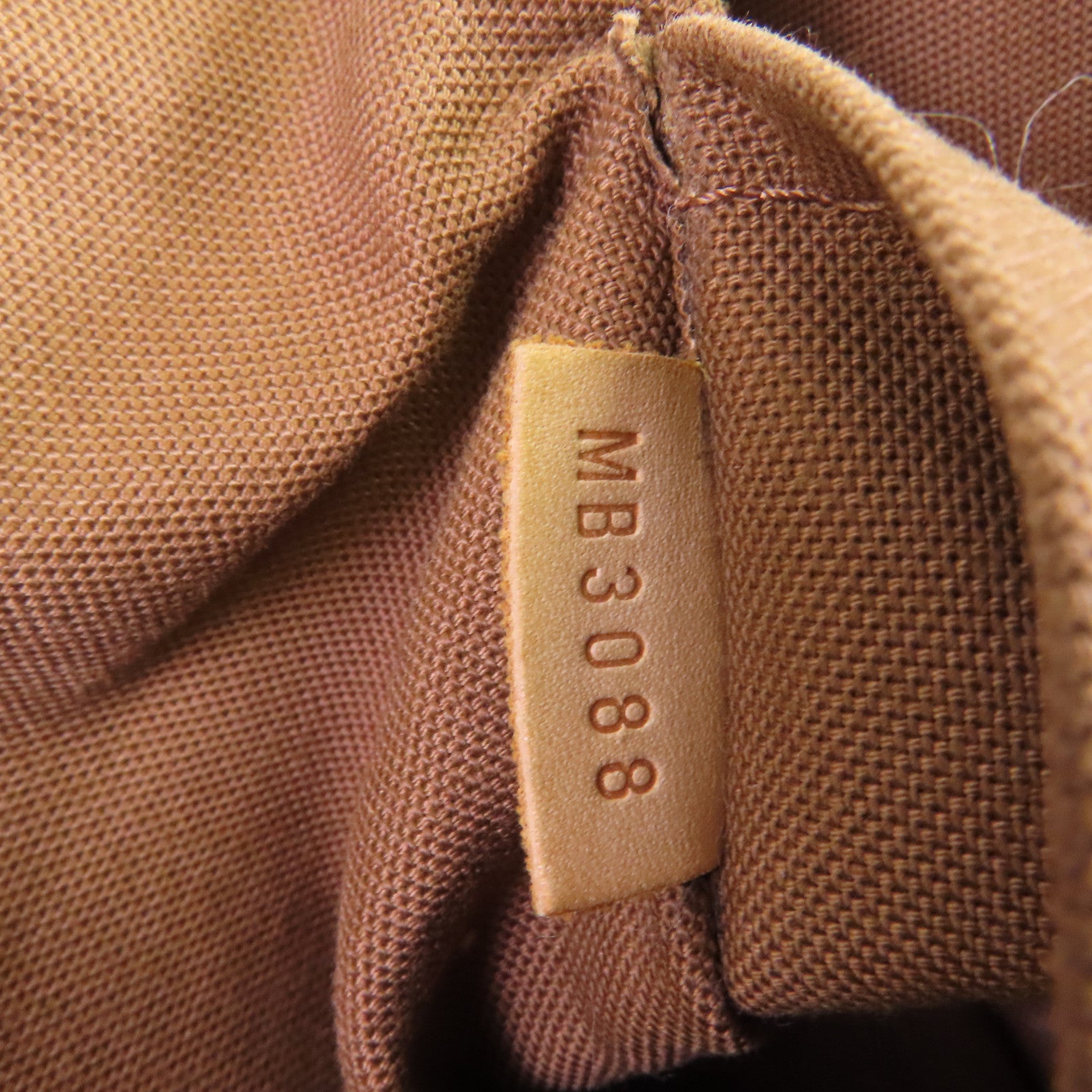LOUIS VUITTON Monogram Tulum GM金扣肩背袋