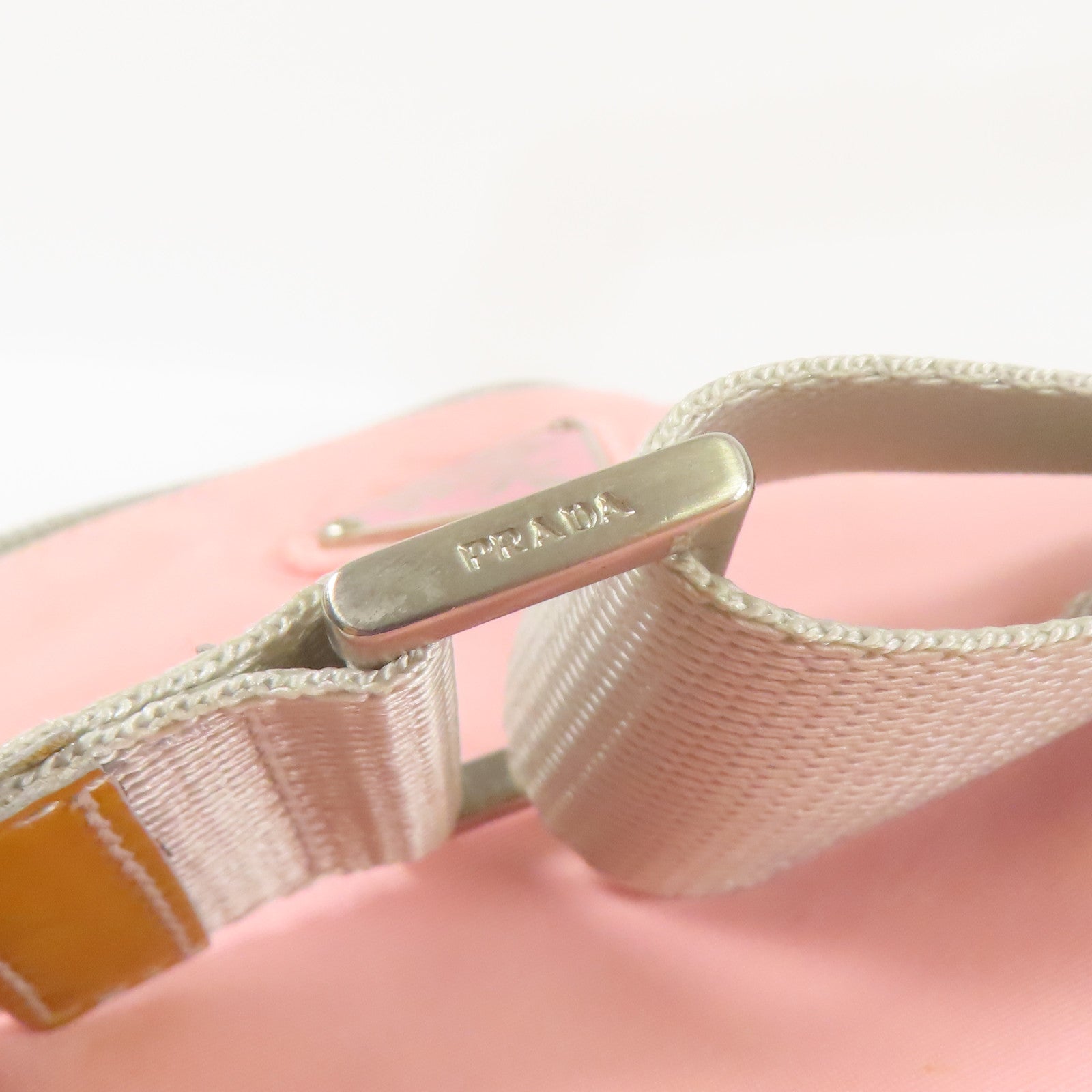 PRADA 尼龍Shoulder Bag銀扣肩背袋