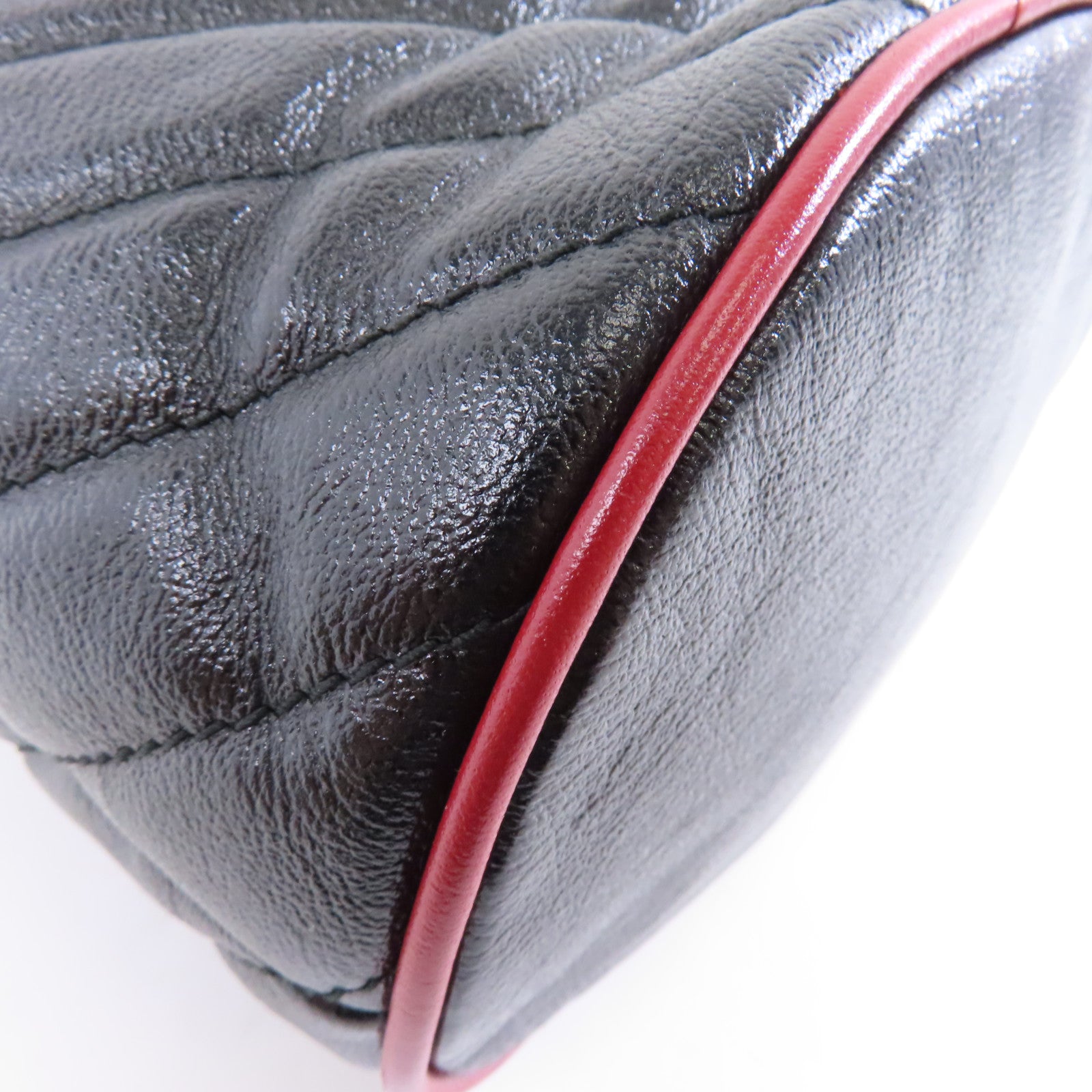 GUCCI 【激減優惠】牛皮皮革GG Marmont金扣鏈帶肩背袋黑色