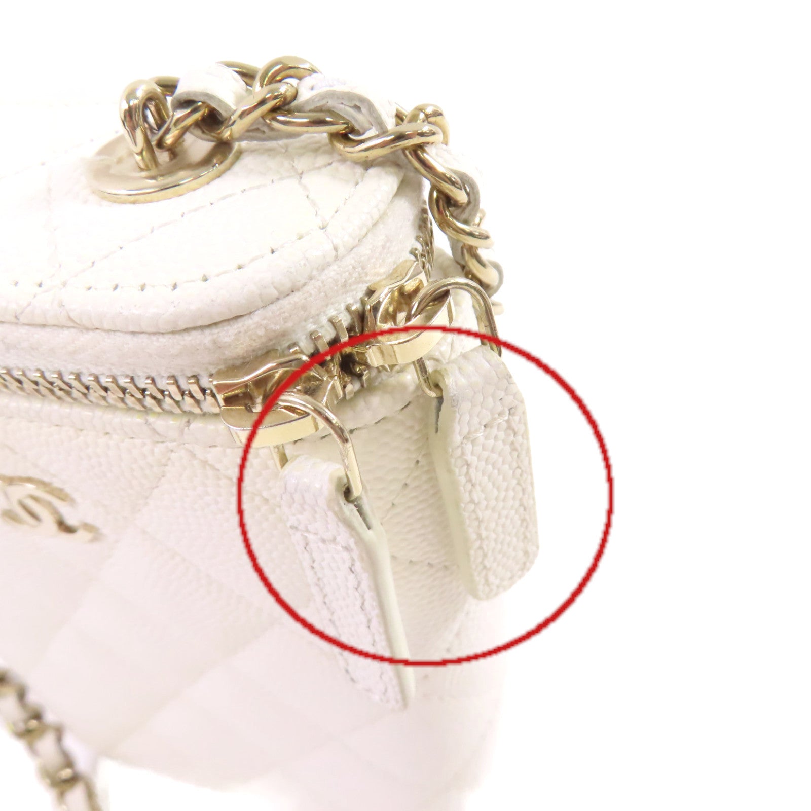 CHANEL 牛皮皮革Vanity Case Chain Shoulder Bag金扣鏈帶肩背袋白色