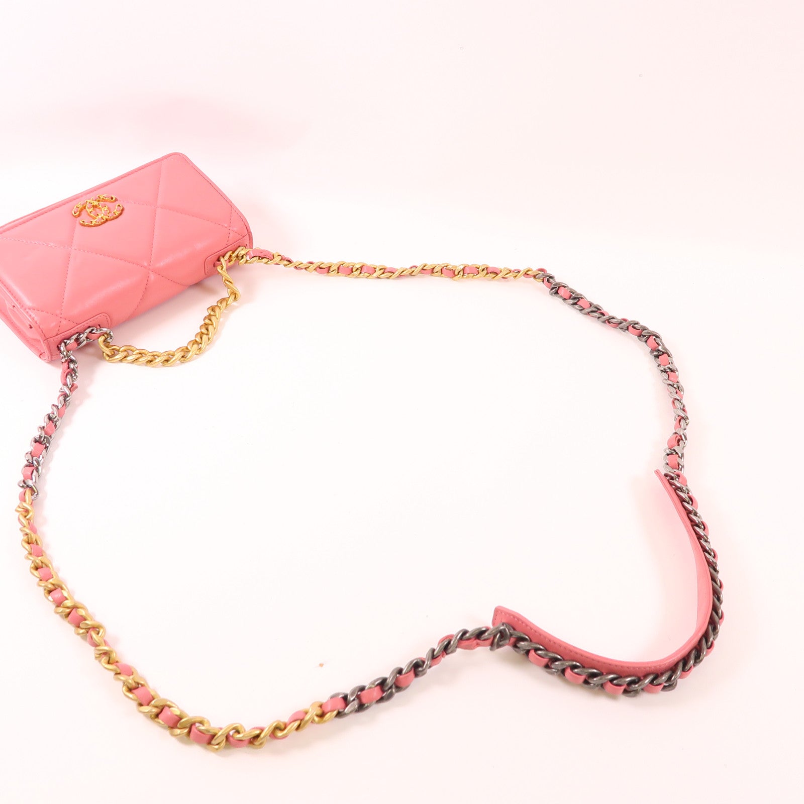 CHANEL 羊皮皮革Wallet On Chain 19鏈帶手挽肩背兩用袋