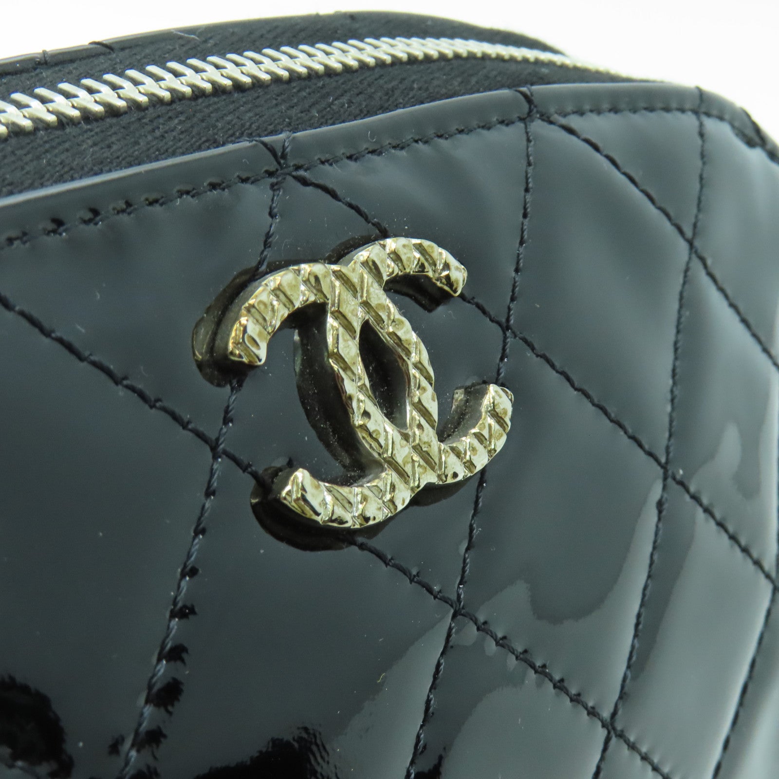 CHANEL 菱格漆皮皮革Clutch Bag銀扣手拿包黒色