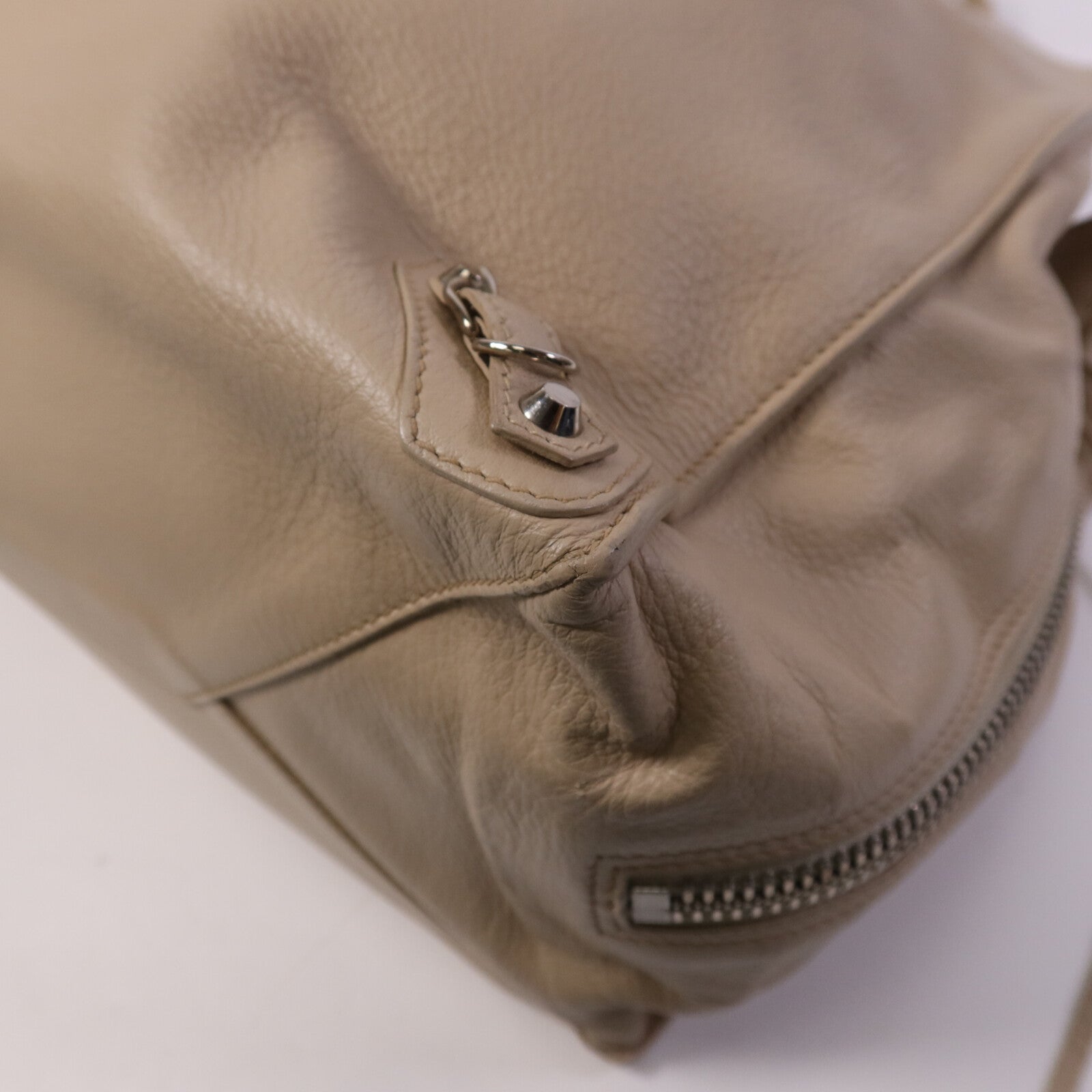 BALENCIAGA 牛皮皮革Papier A4 Zip Around銀扣肩背袋