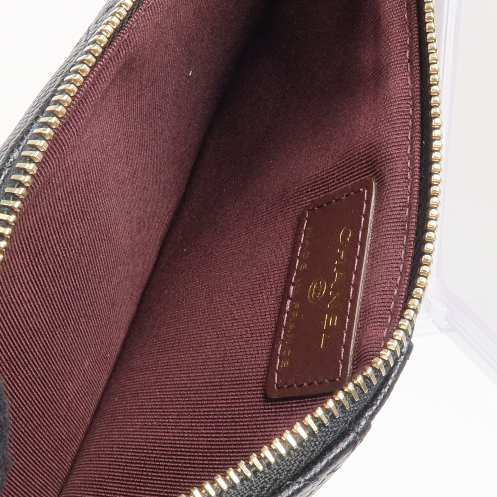 CHANEL 牛皮皮革Classic Phone Pouch with Zipper長錢包