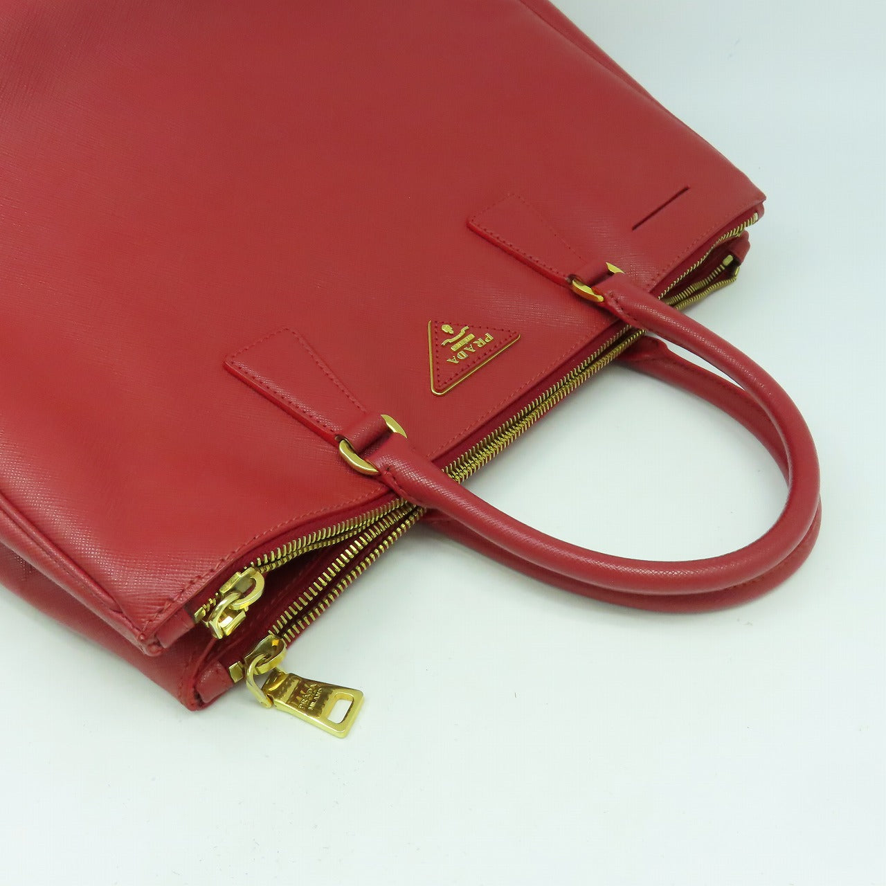 PRADA 【激減優惠】Saffiano皮革Hand Bag金扣手挽袋紅色