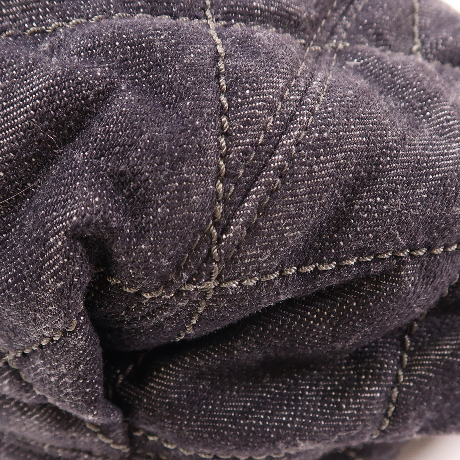 CHANEL 牛仔布Shoulder Bag銀扣肩背袋