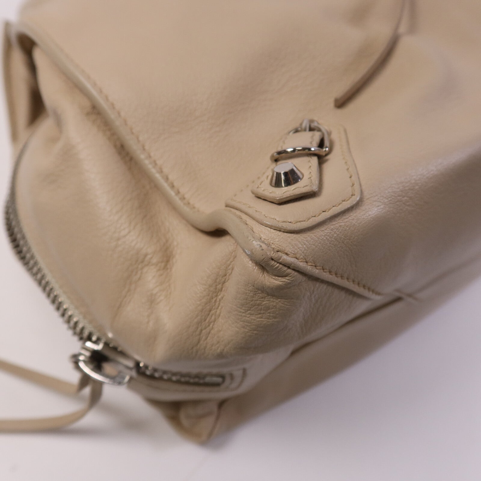 BALENCIAGA 牛皮皮革Papier A4 Zip Around銀扣肩背袋