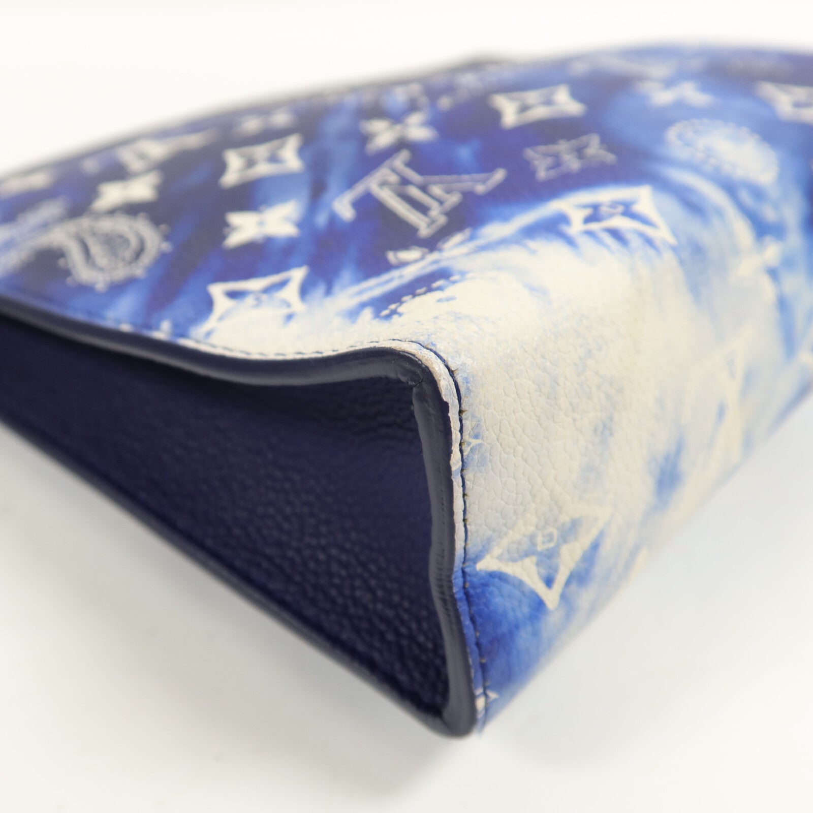 LOUIS VUITTON Monogram Bandana Pochette Voyage MM手拿包