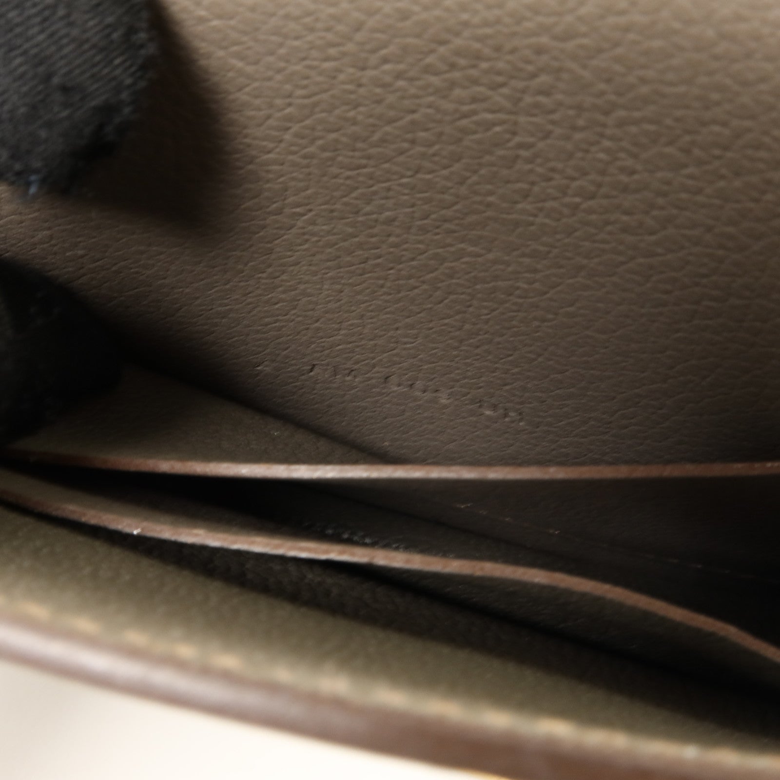 HERMES Evercolor皮革Roulis Slim金扣錢包Gris Meyer