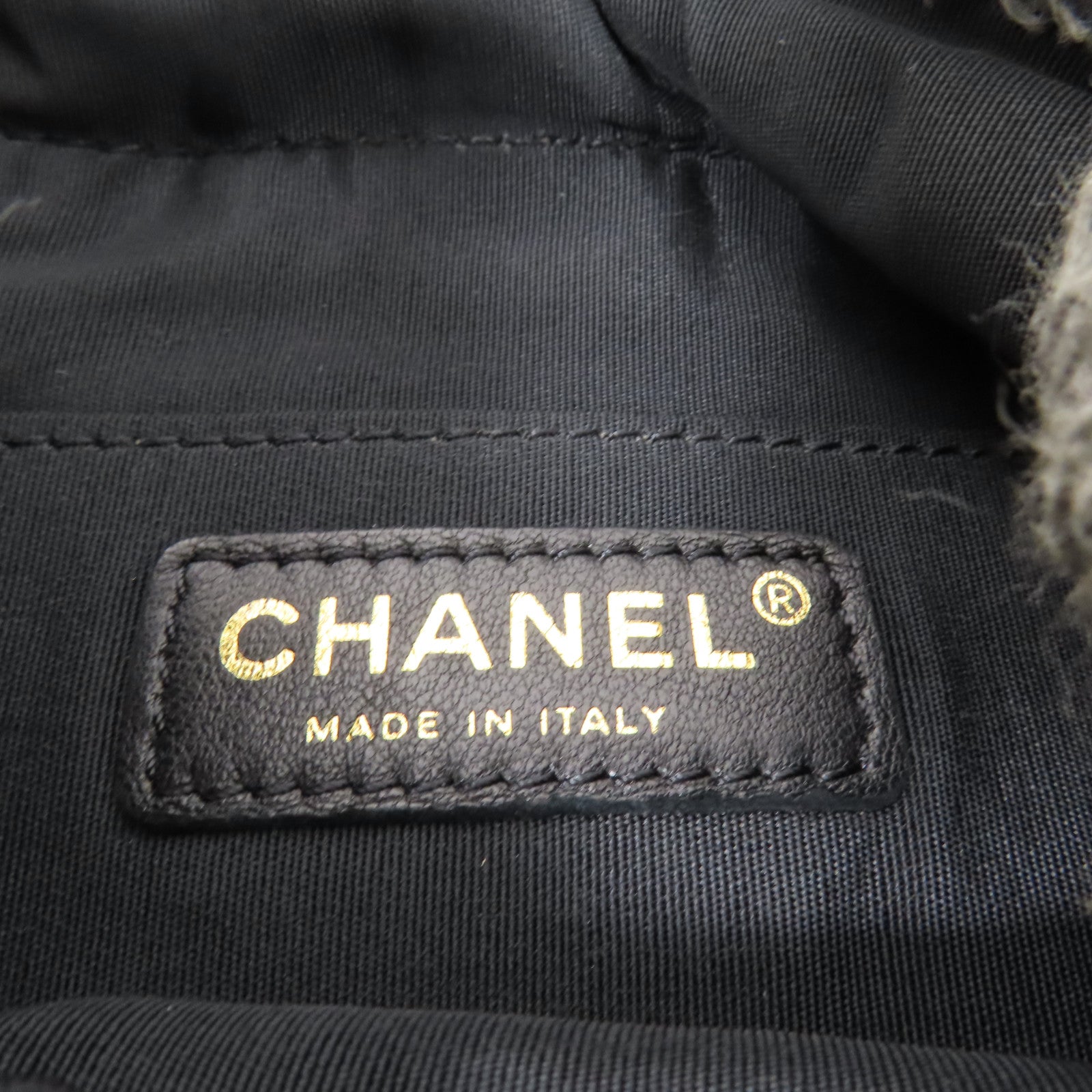 CHANEL 牛仔布Bucket Bag銀扣鏈帶肩背袋