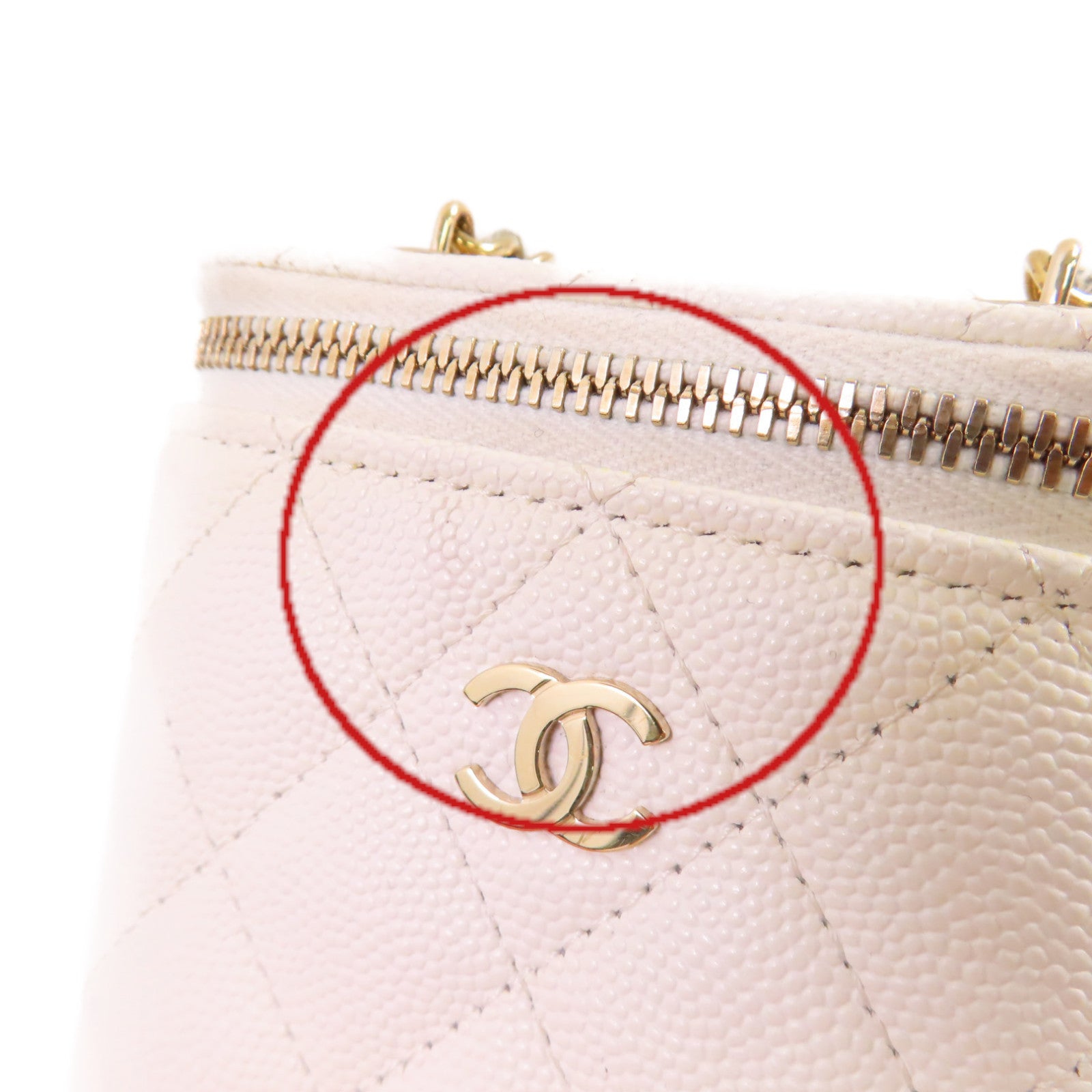 CHANEL 牛皮皮革Vanity Case Chain Shoulder Bag金扣鏈帶肩背袋白色